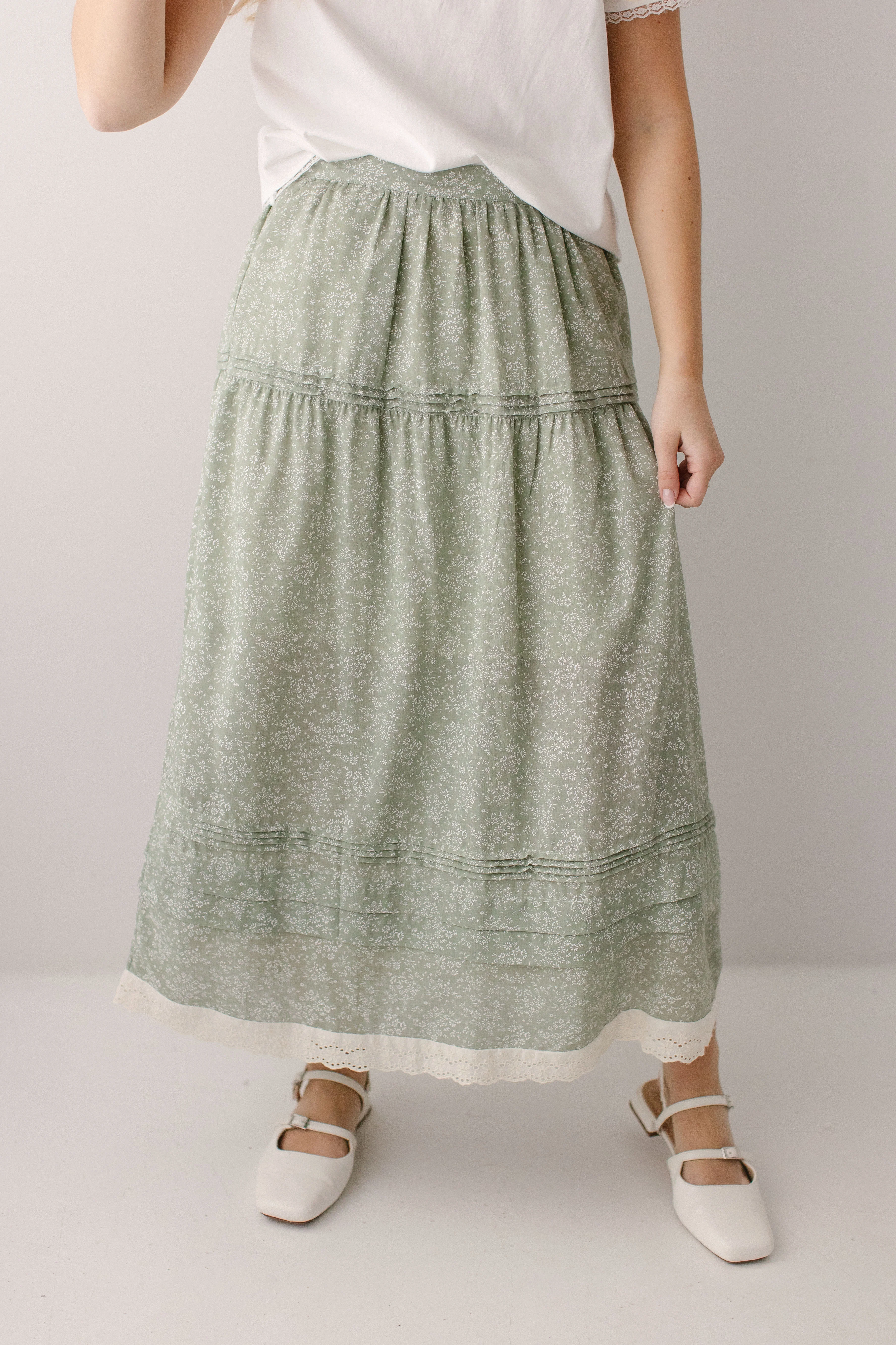 'Cordelia' Drop Waist Ditsy Floral Midi Skirt