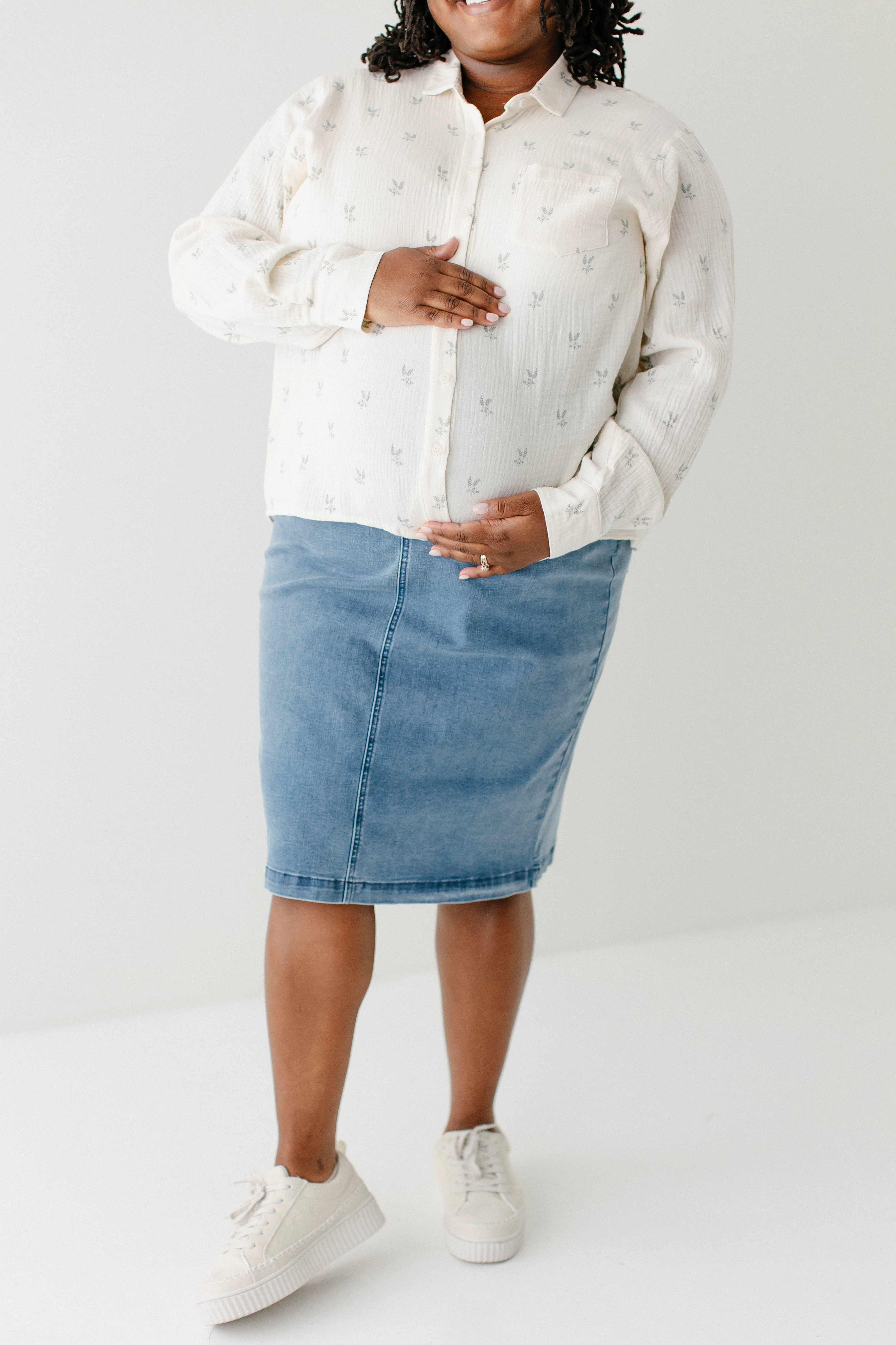 Everlee Stretch Denim Maternity Skirt - Image 9