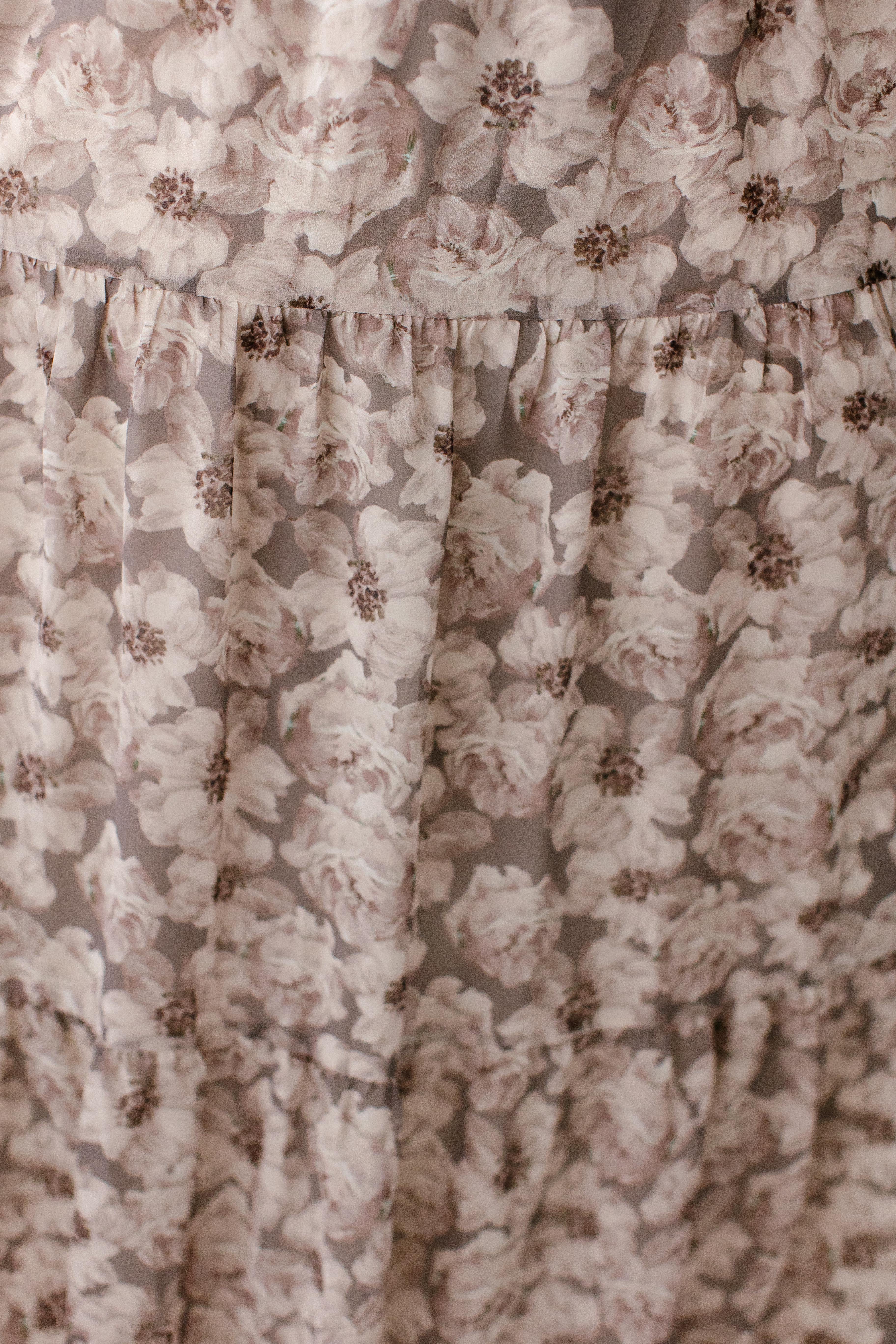 'Genevieve' Floral Print Smocked Bodice Maxi Dress - Image 9