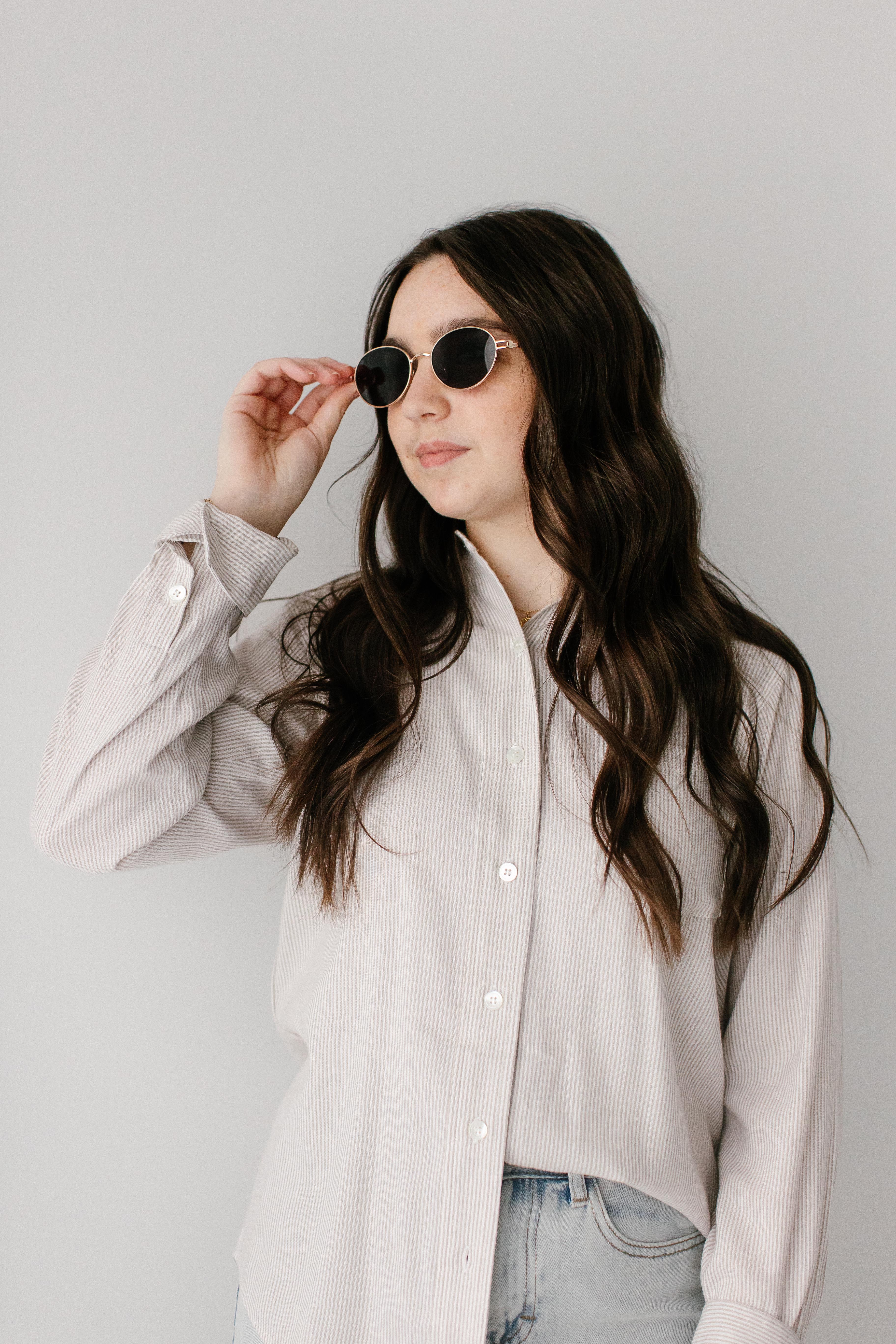 Gold Rim Oval Sunglasses - Image 4