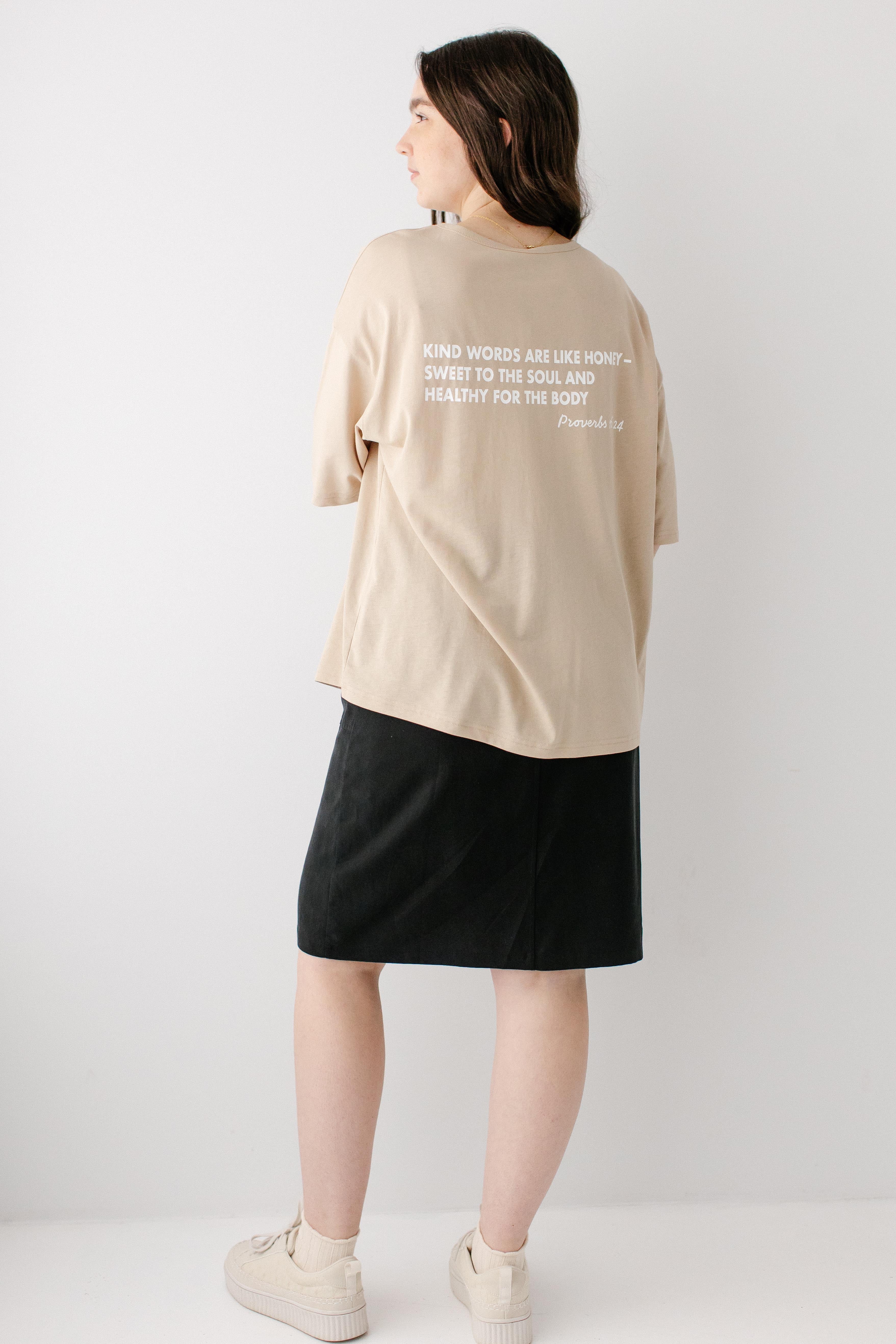 Honey Bear Graphic Tee - Image 5