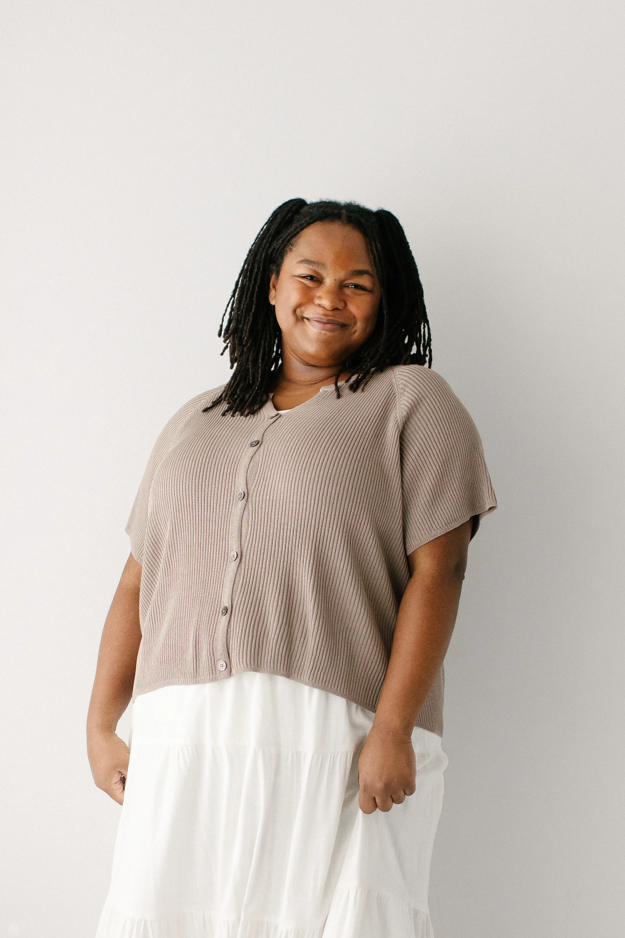 Jocelyn Short Sleeve Cardigan Top - Image 12