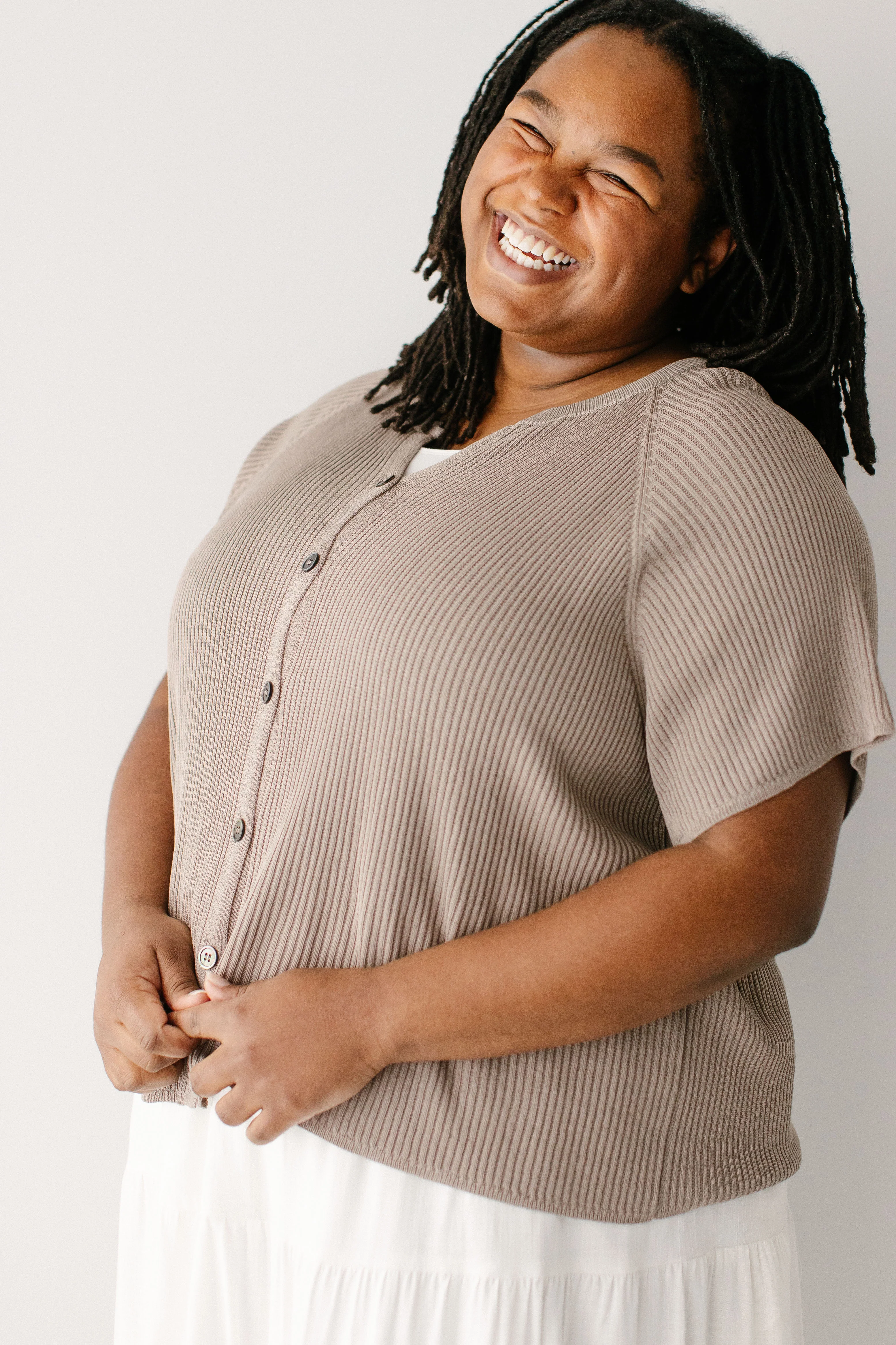 Jocelyn Short Sleeve Cardigan Top - Image 21