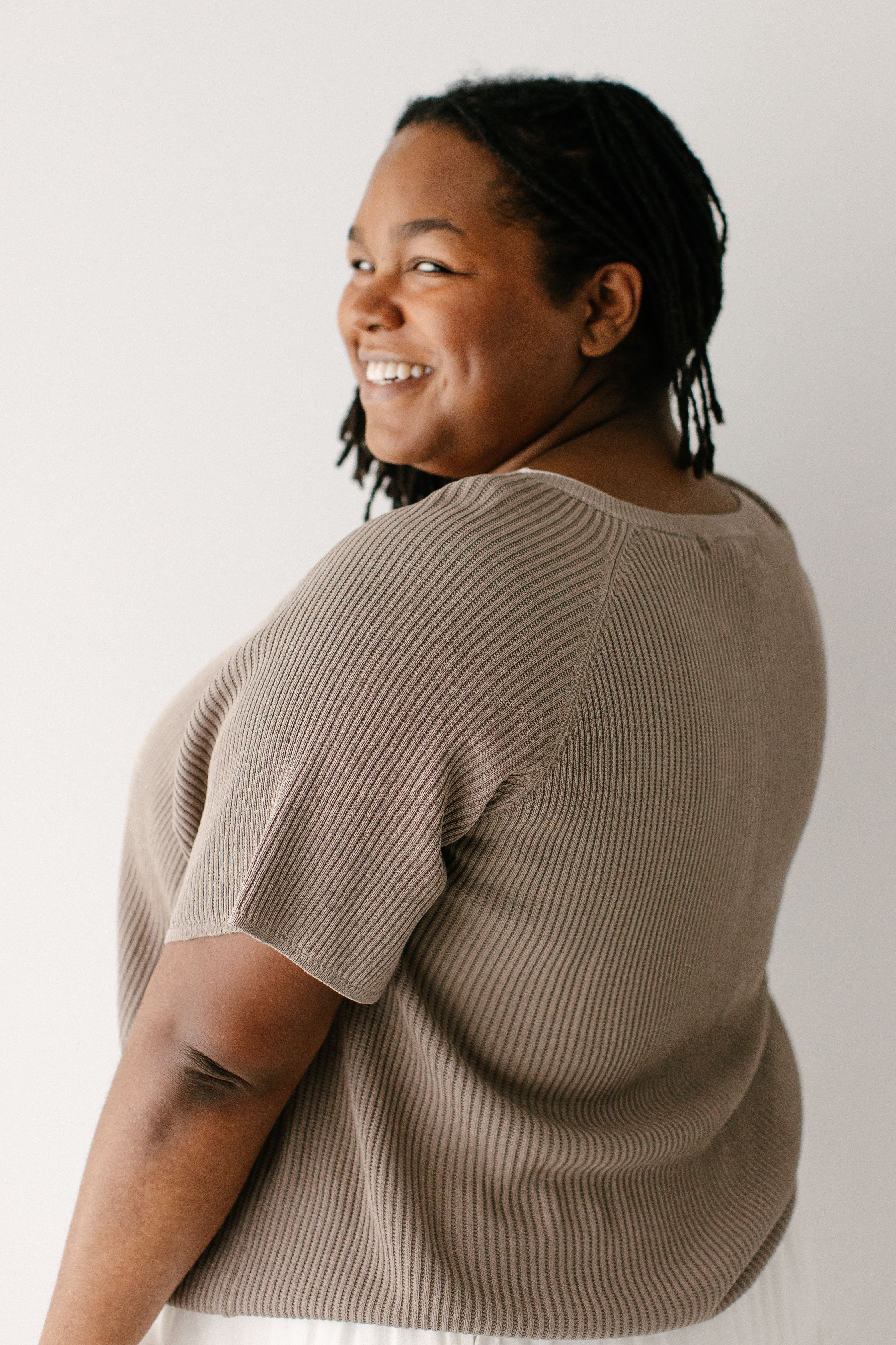 Jocelyn Short Sleeve Cardigan Top - Image 22