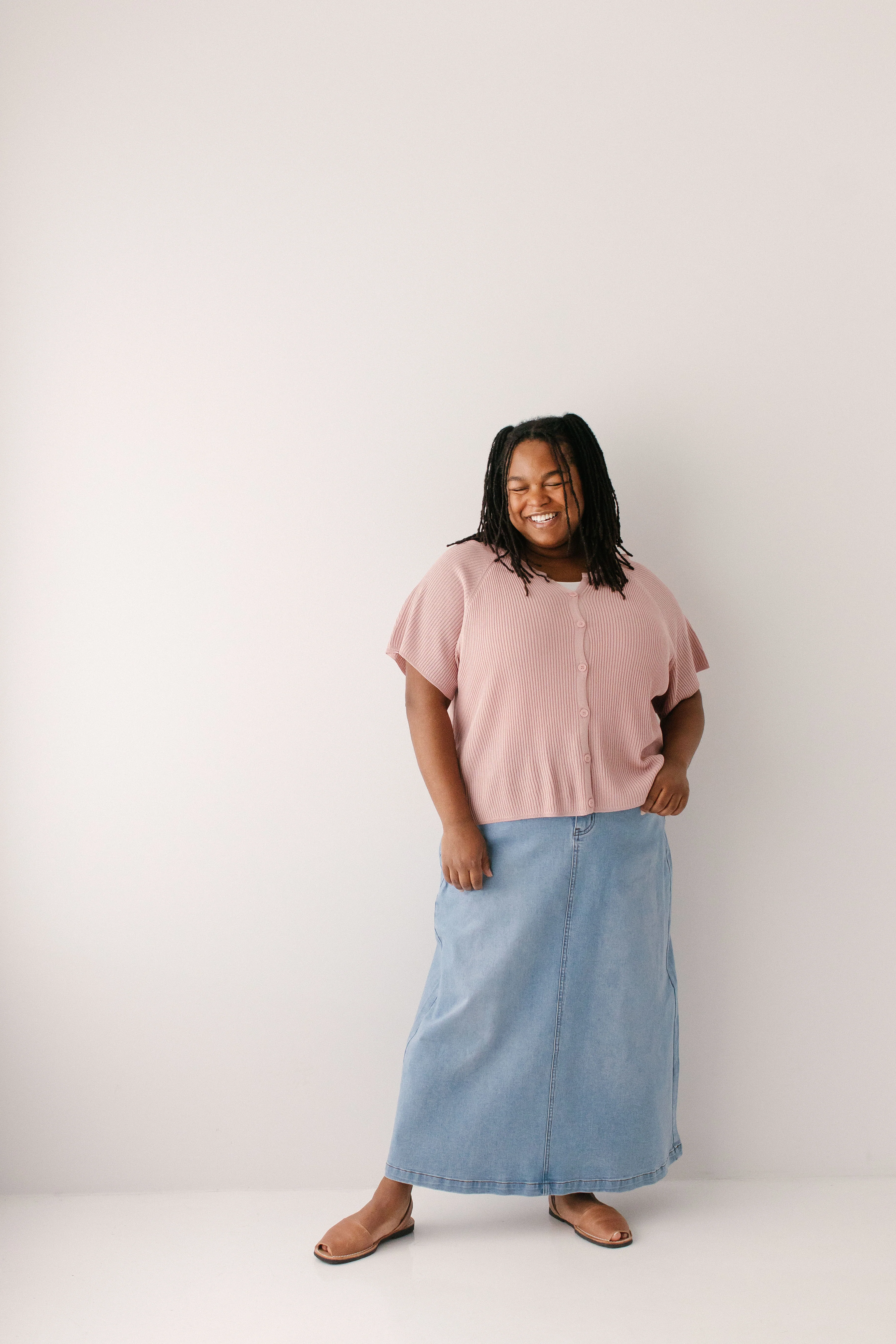 Jocelyn Short Sleeve Cardigan Top - Image 30