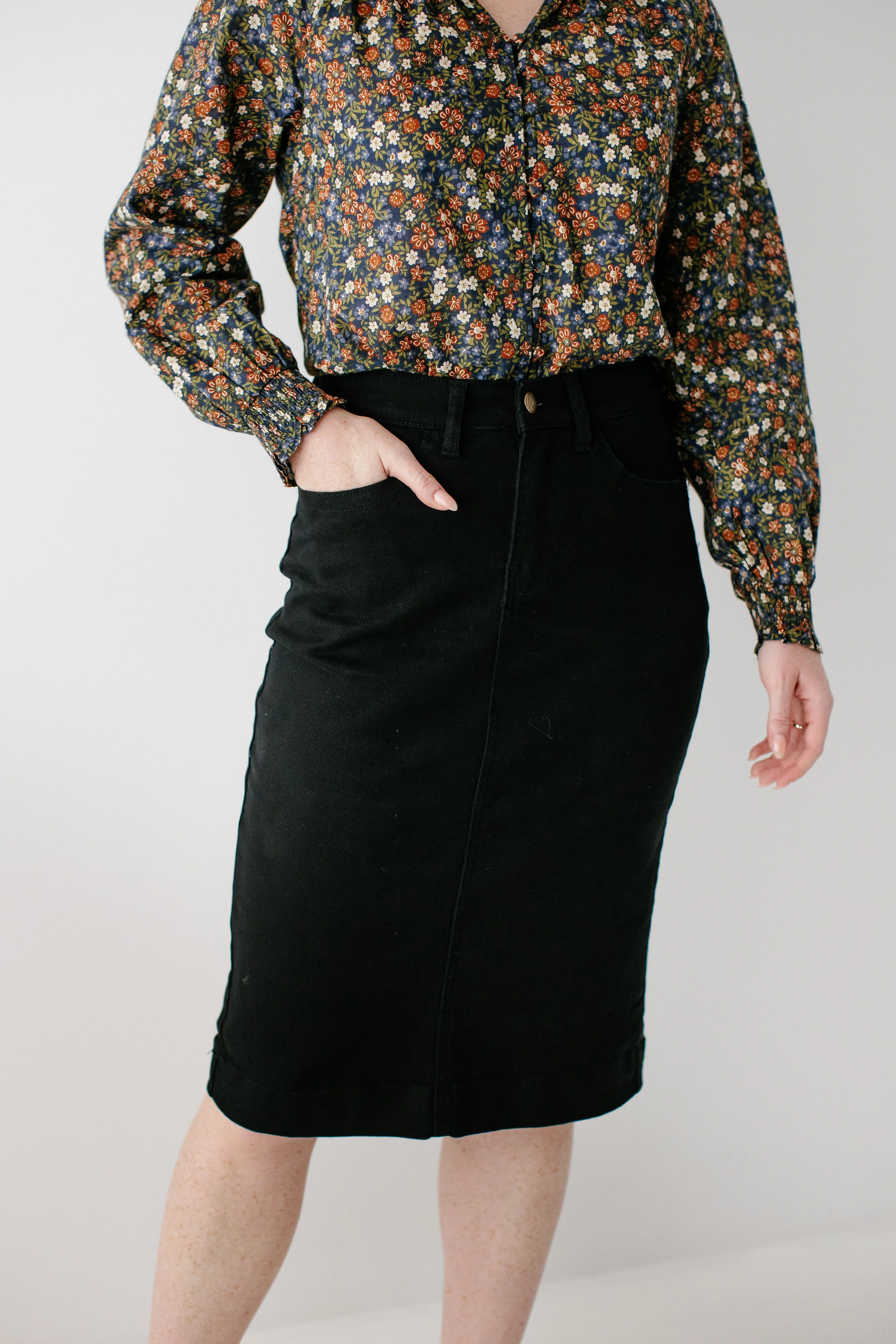 Leah Stretch Denim Skirt in Black FINAL SALE - Image 5