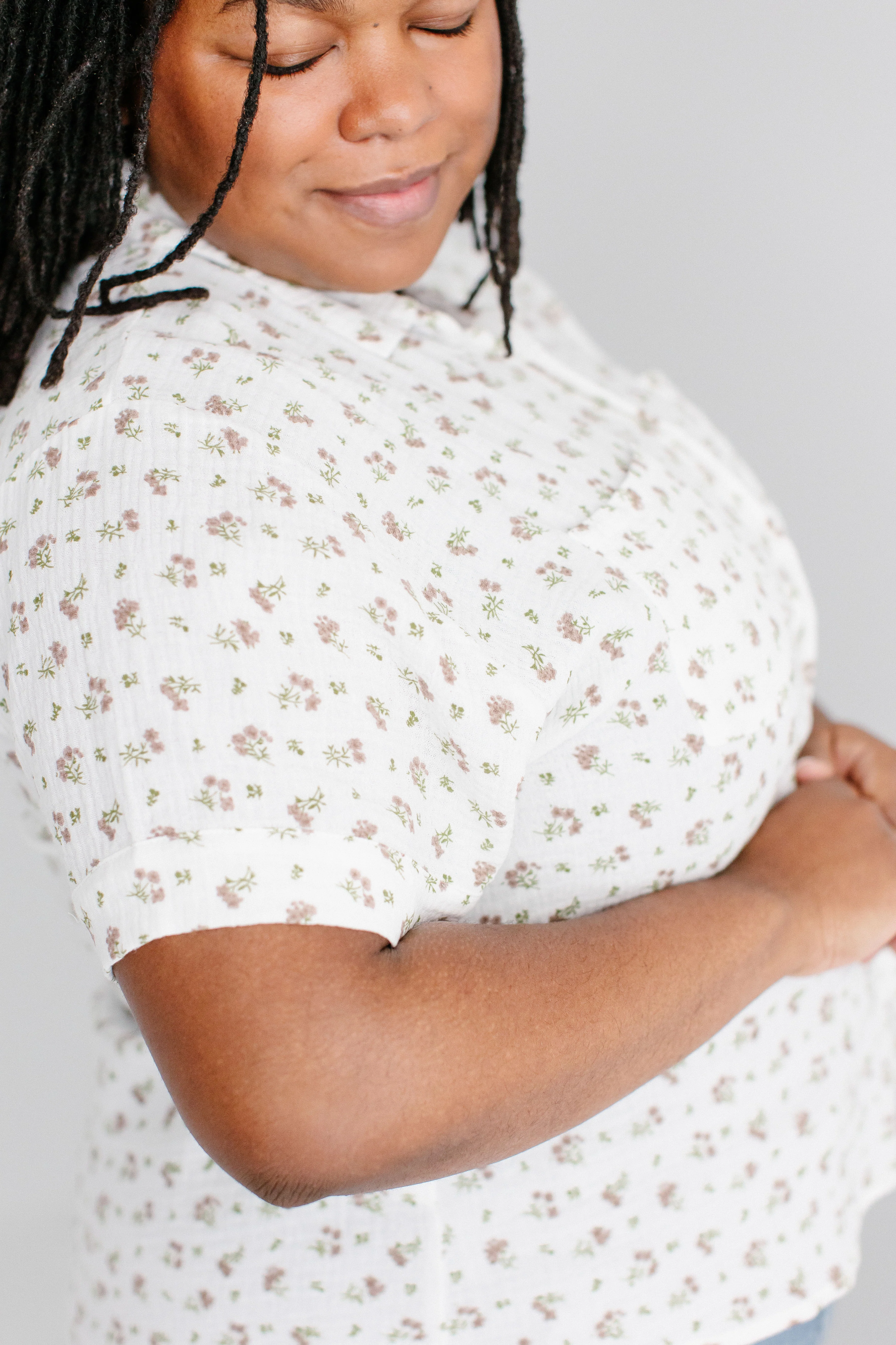 Liz Ditsy Floral Button Down Top - Image 8
