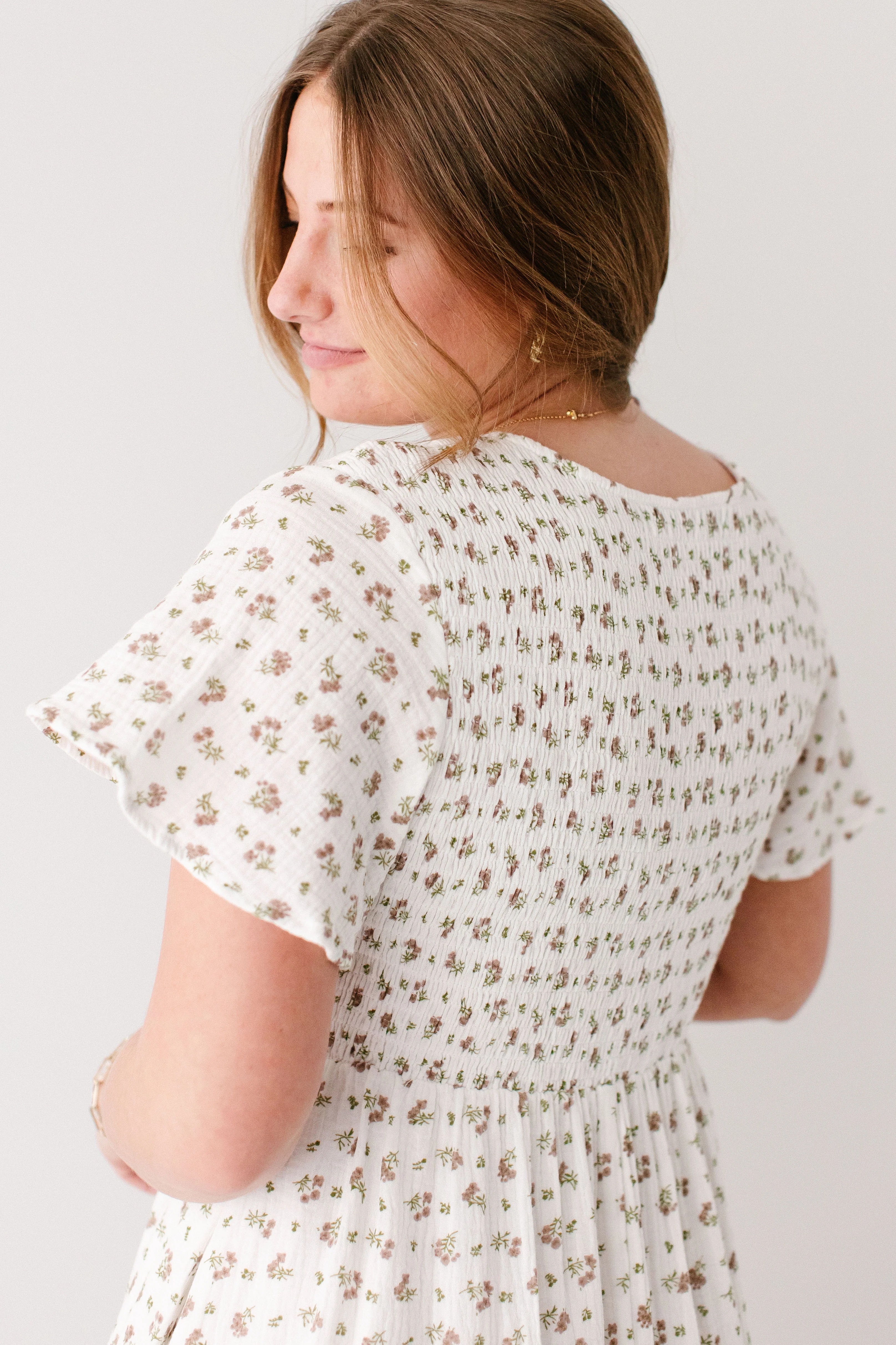 Lynette Smocked Bodice Floral Midi Dress - Image 4