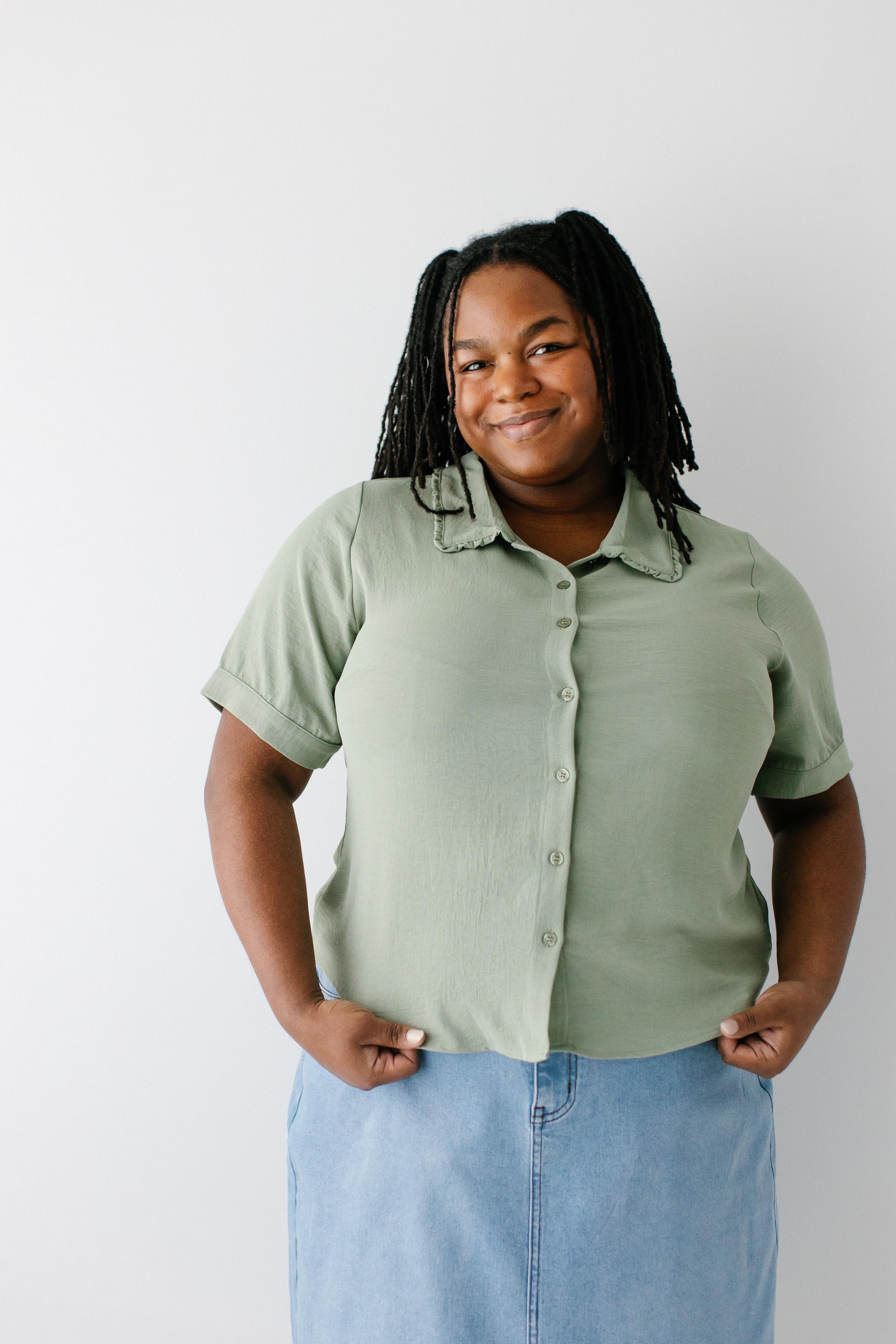 Moira Peter Pan Collar Button Down Top