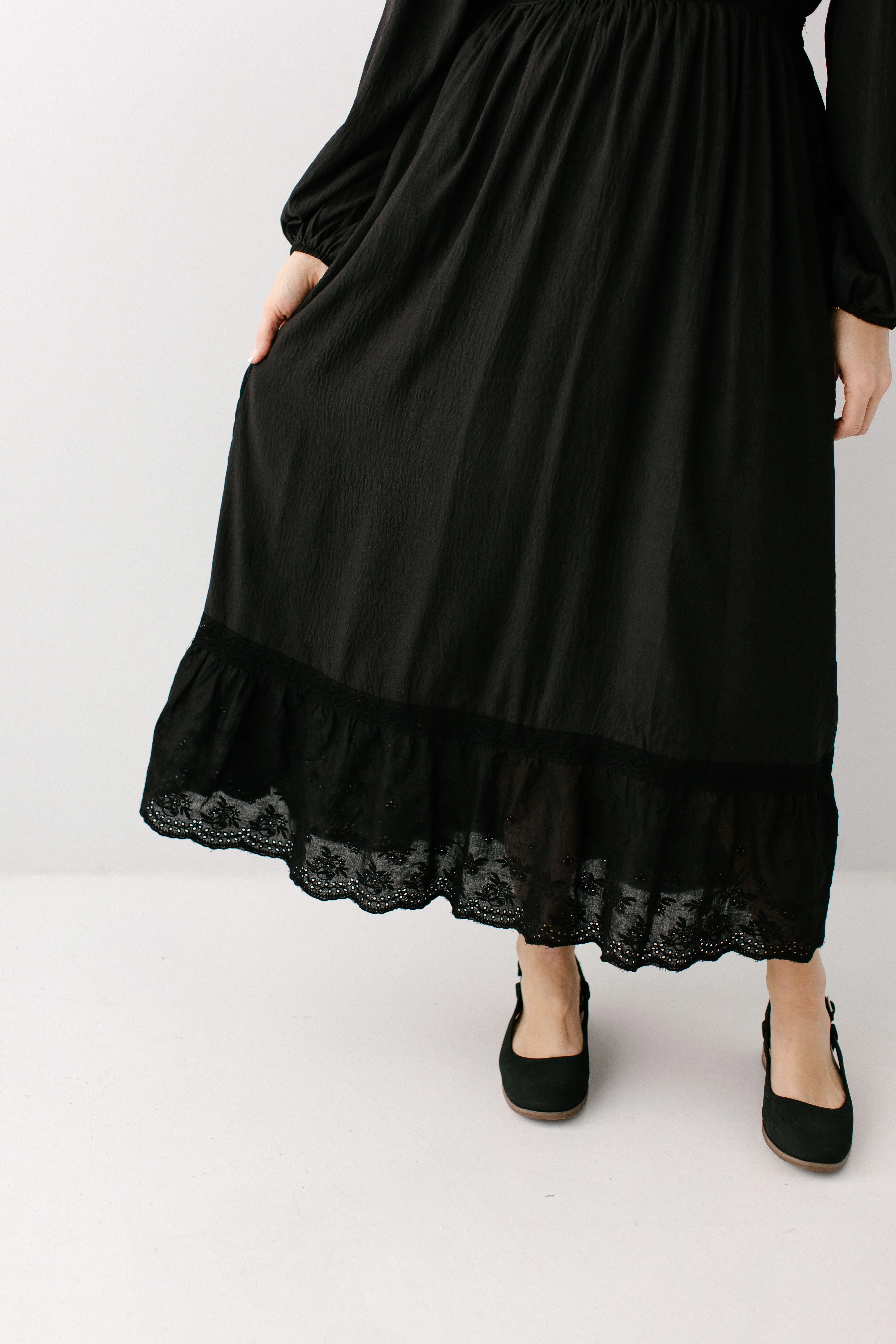 'Prestyn' Eyelet Detail Maxi Dress FINAL SALE - Image 4