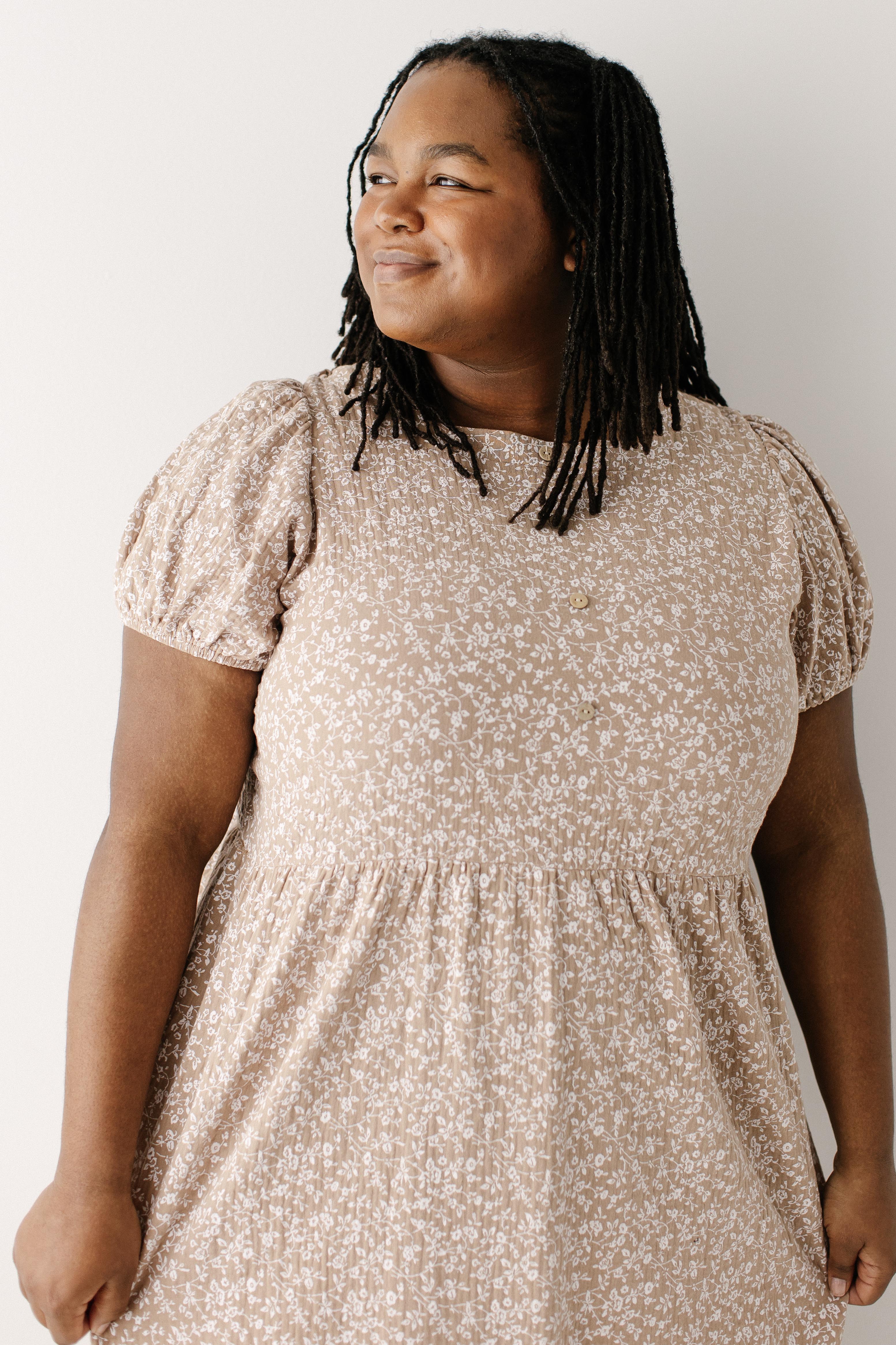 Samantha Smocked Back Ditsy Floral Midi Dress - Image 8
