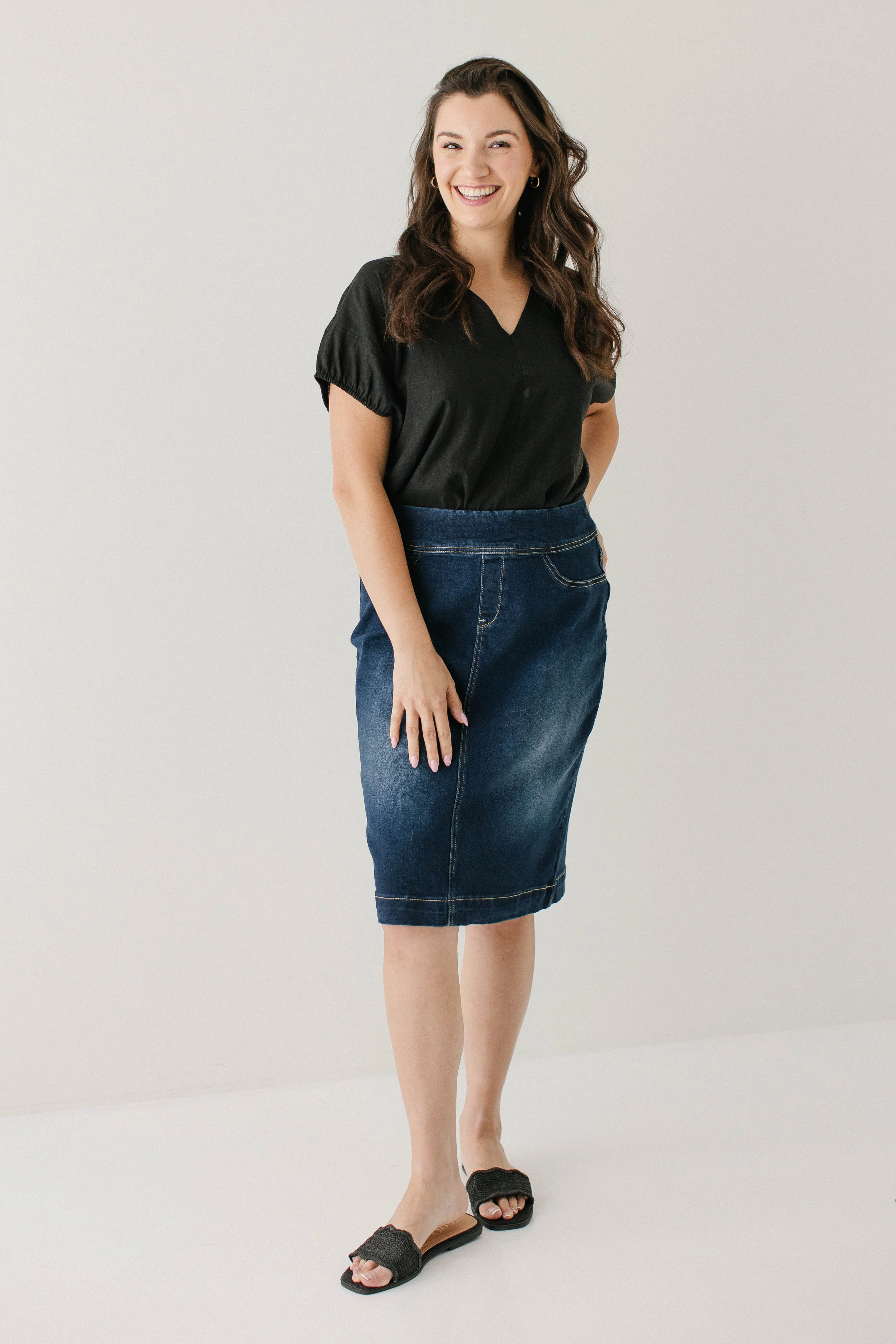 Sara Classic Knee Length Dark Denim Skirt - Image 4