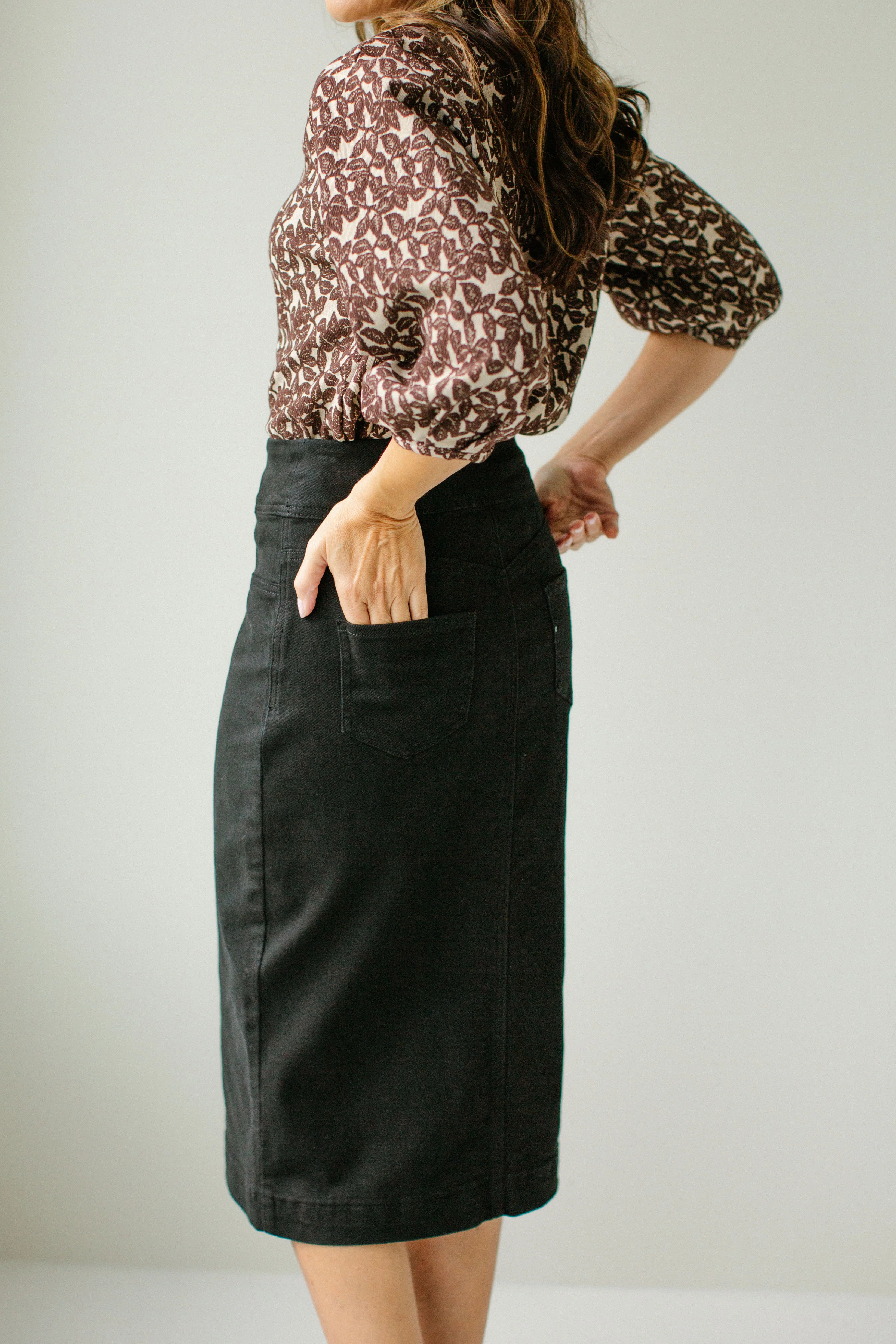 Sara Stretch Denim Skirt in Black - Image 12