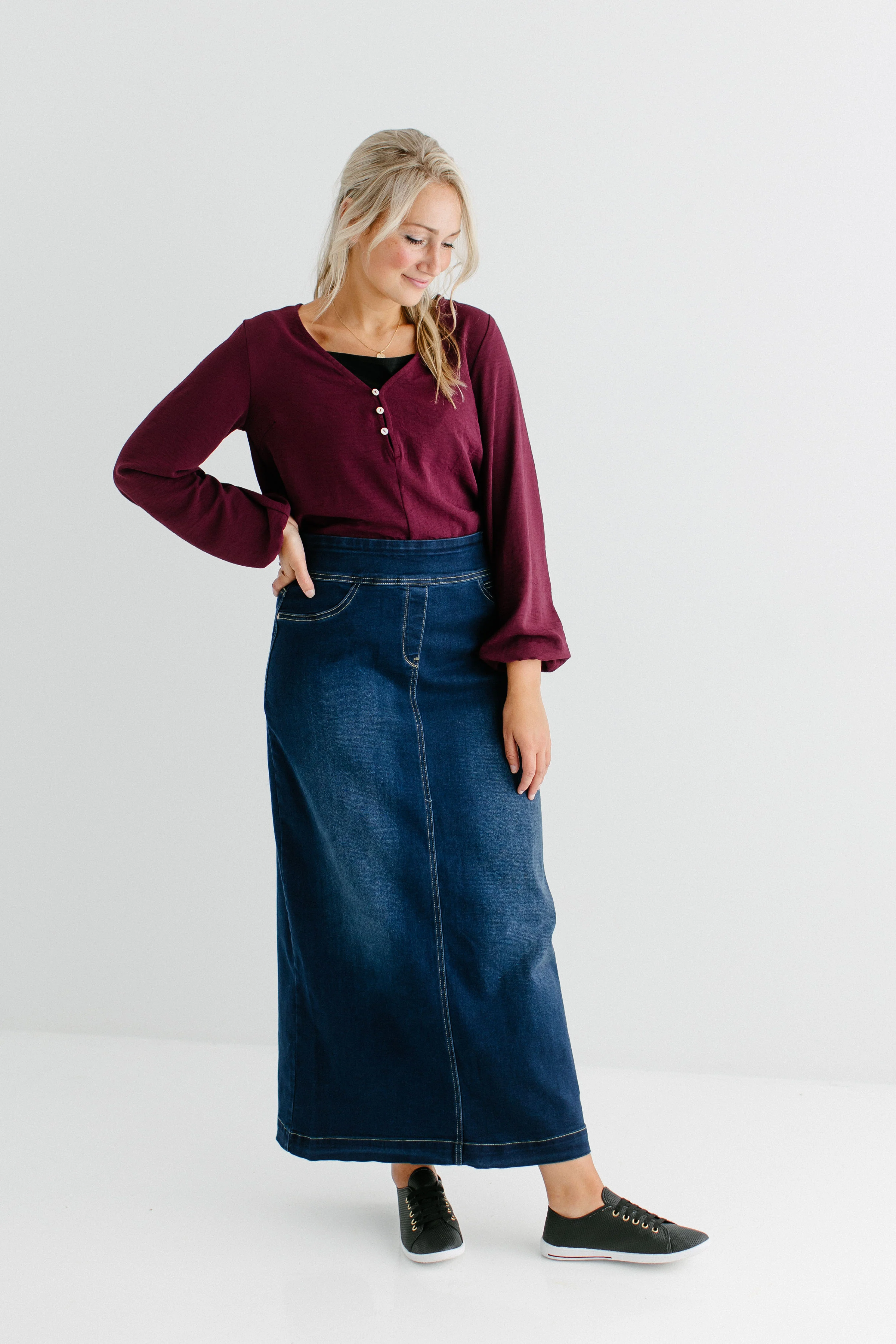 Sara Classic Long Denim Skirt - Image 11