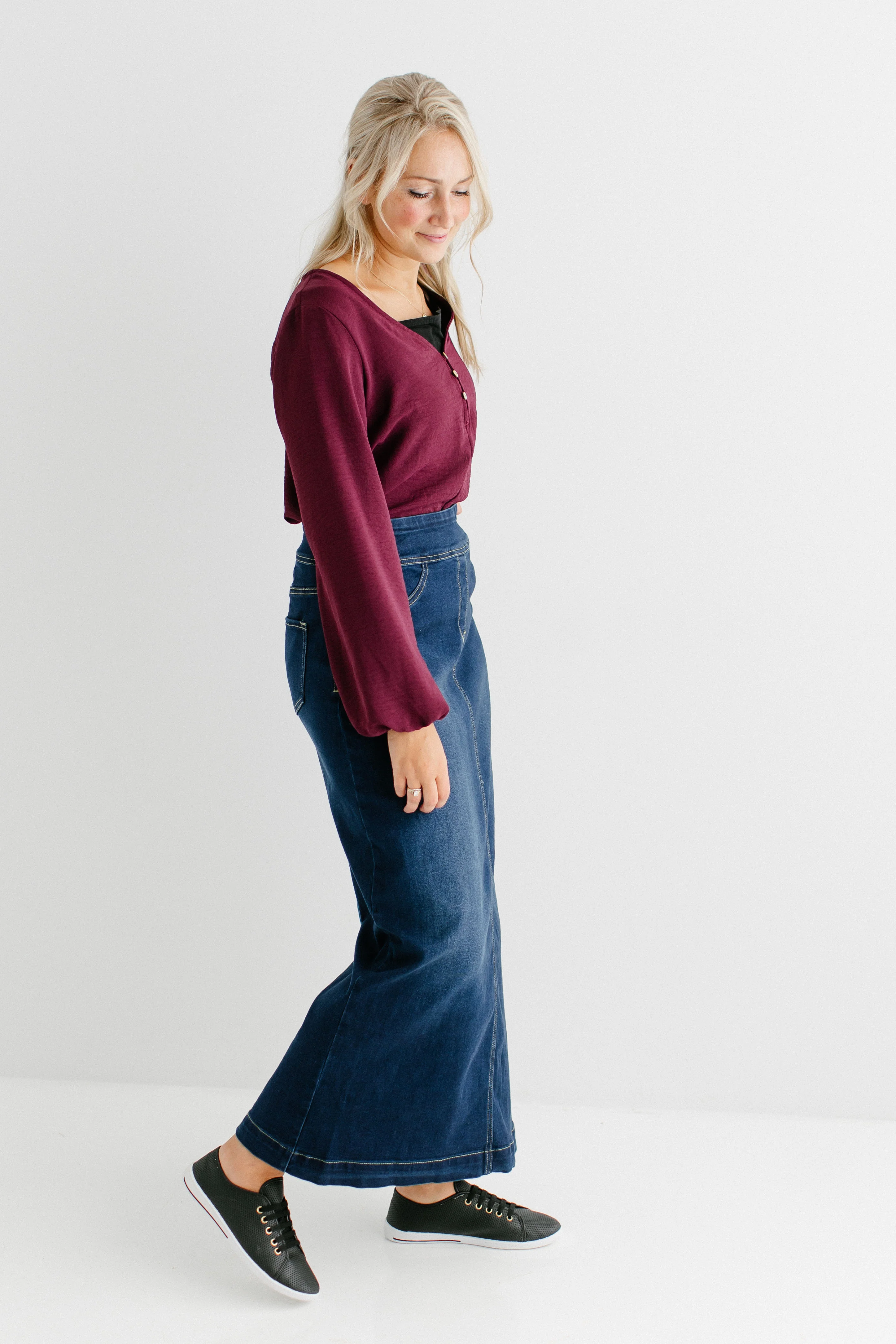 Sara Classic Long Denim Skirt - Image 12