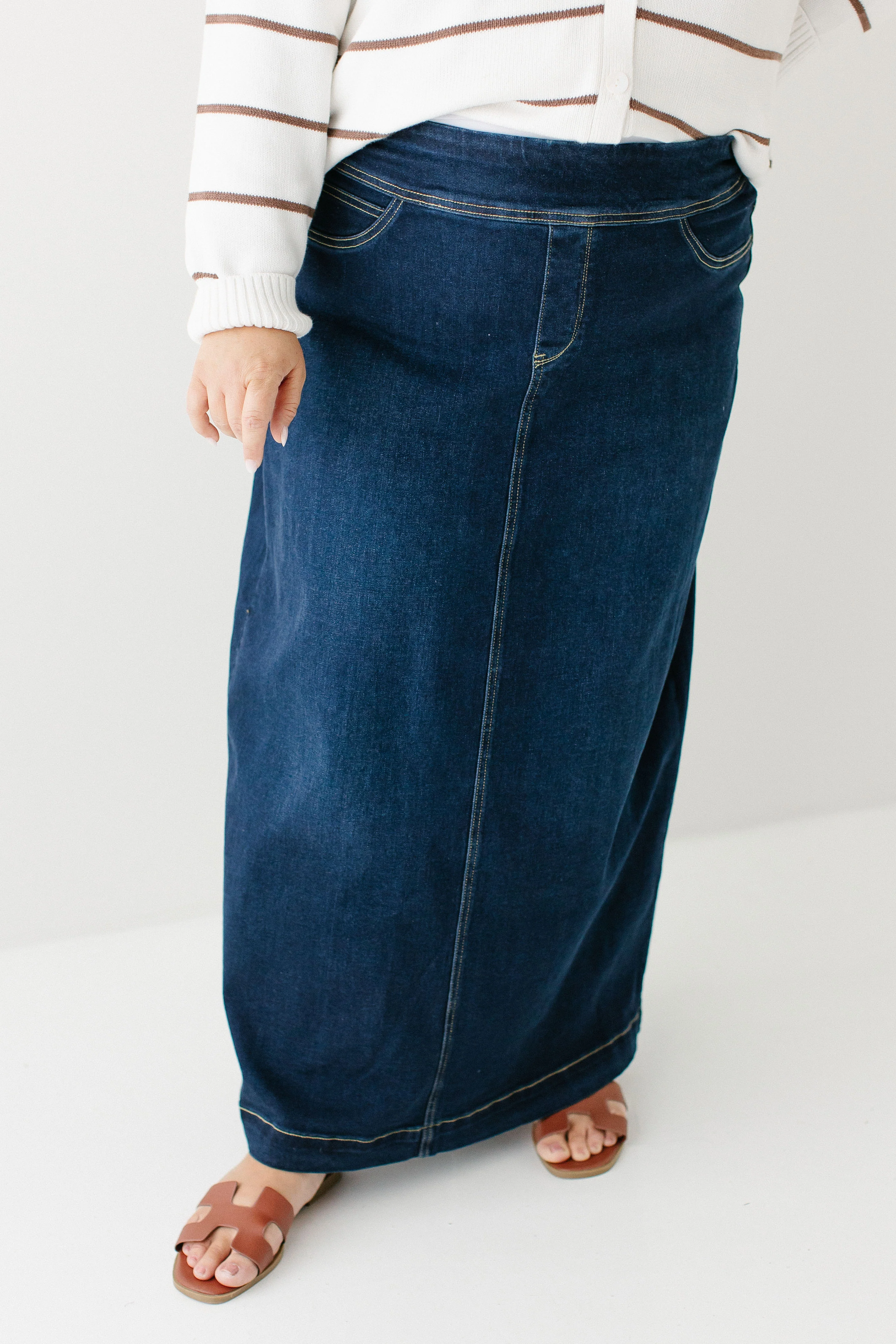 Sara Classic Long Denim Skirt - Image 8