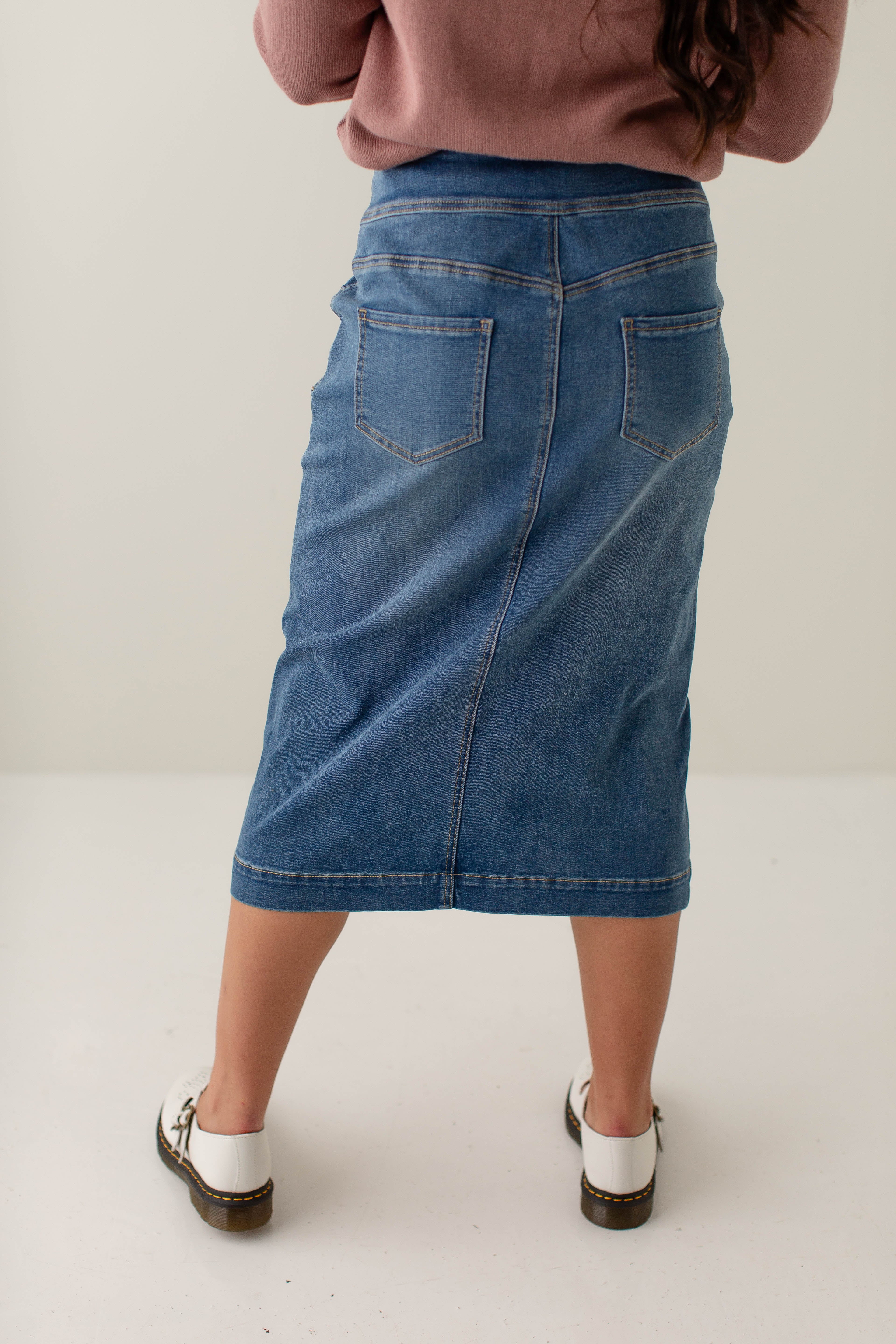Sara Stretch Denim Skirt in Medium Wash - Image 12