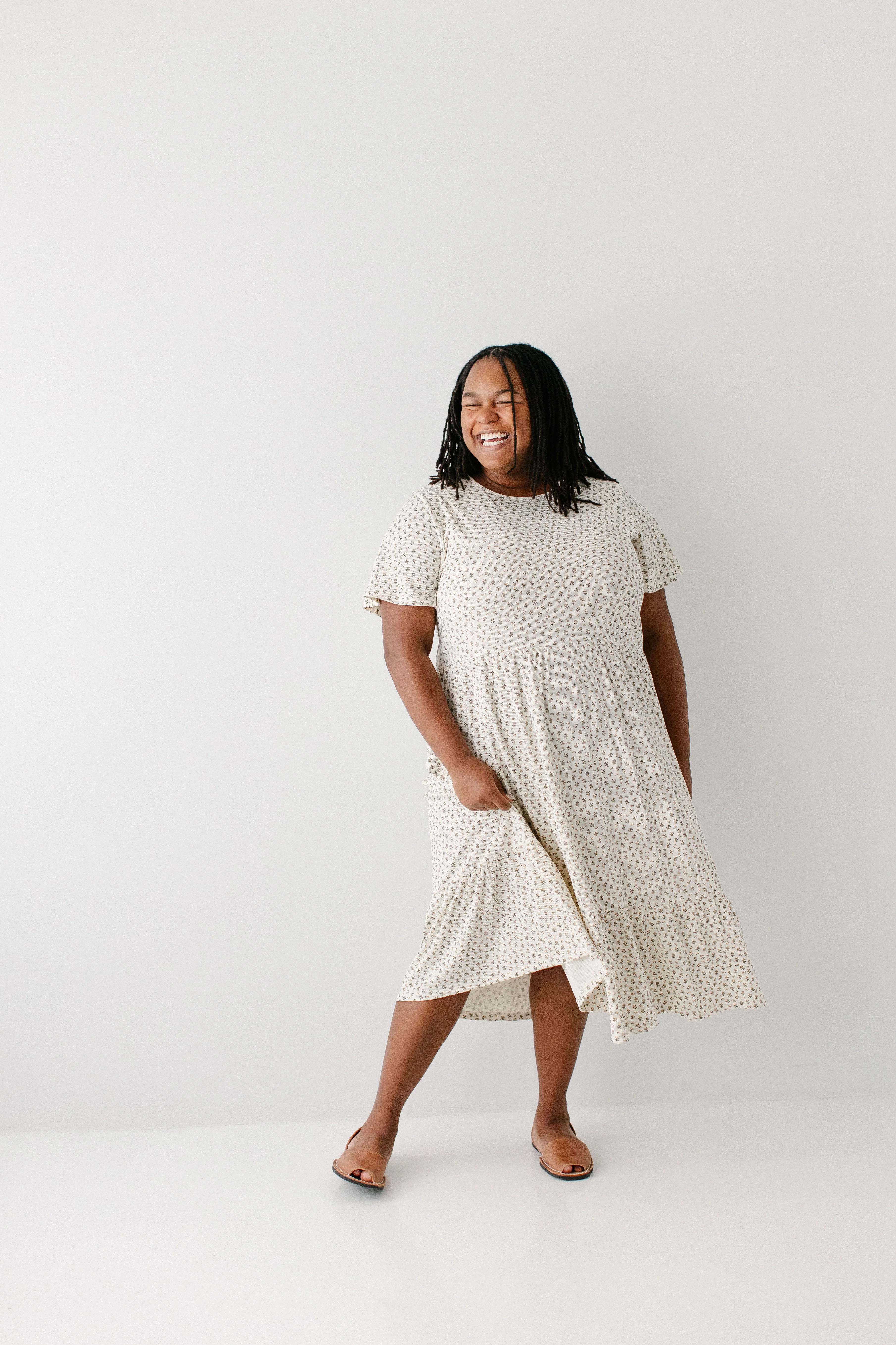 Shiloh Ditsy Floral Ribbed Midi Dress - Image 10