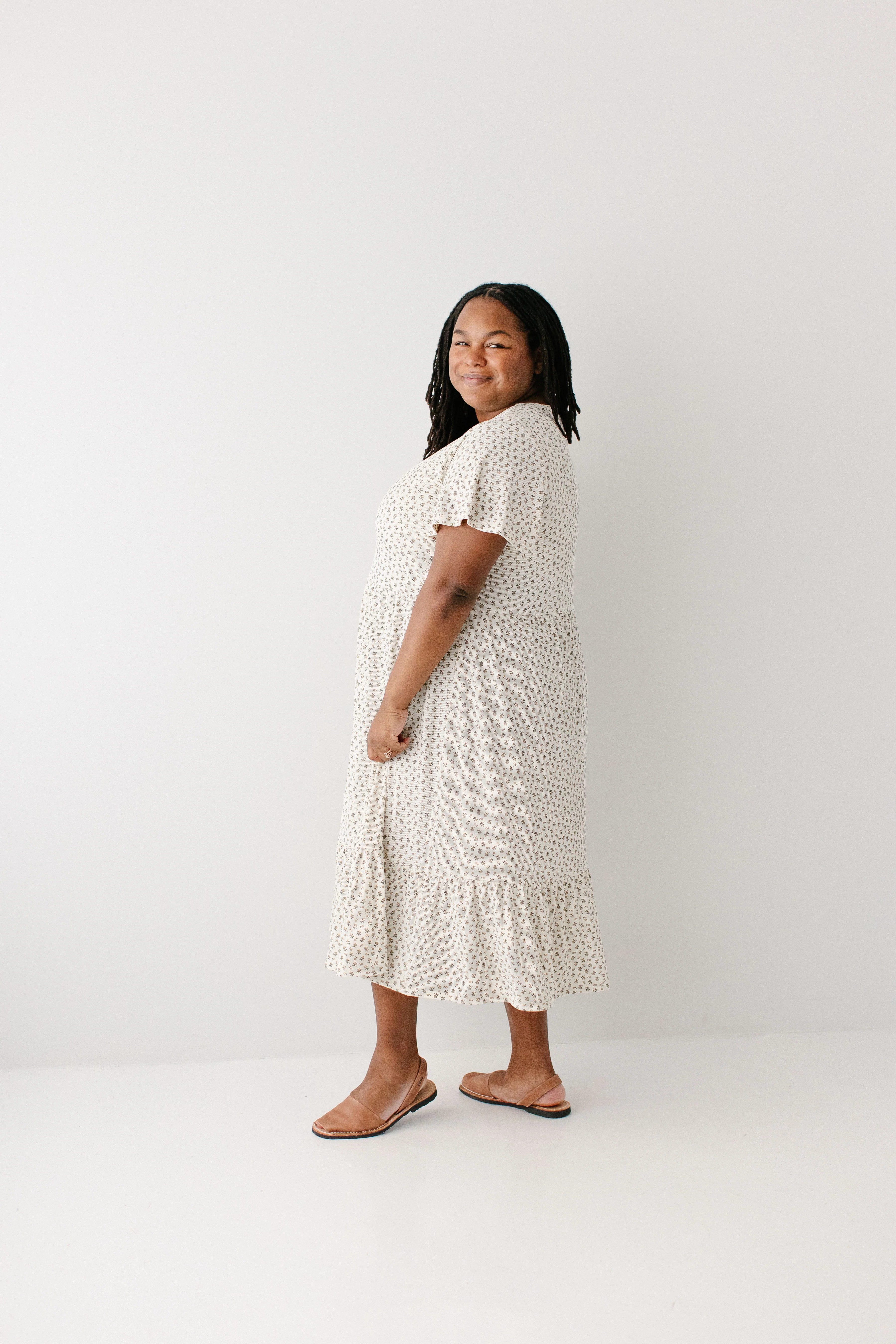 Shiloh Ditsy Floral Ribbed Midi Dress - Image 13