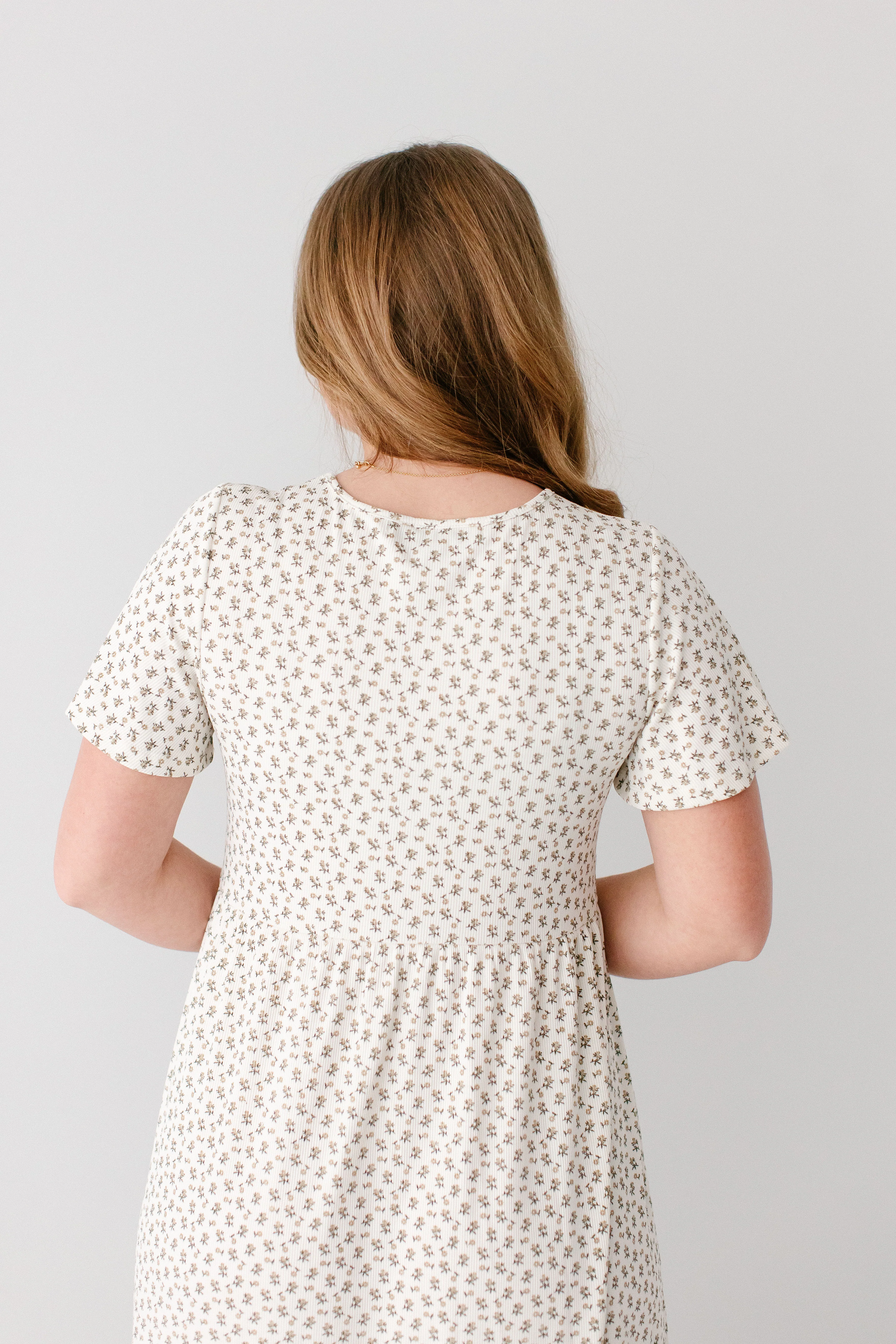 Shiloh Ditsy Floral Ribbed Midi Dress - Image 7