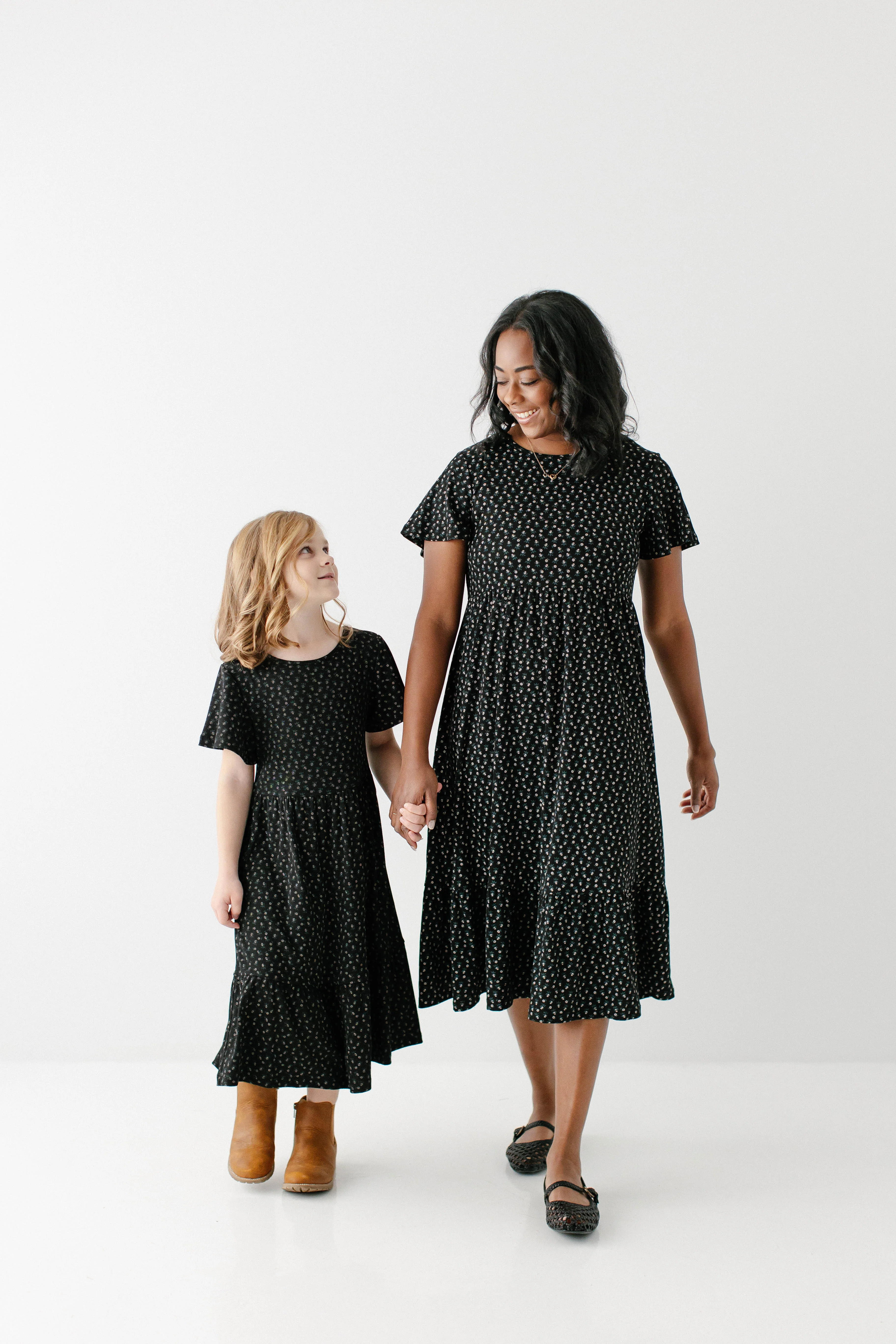 Shiloh Floral Ribbed Tiered Midi Dress FINAL SALE - Image 5