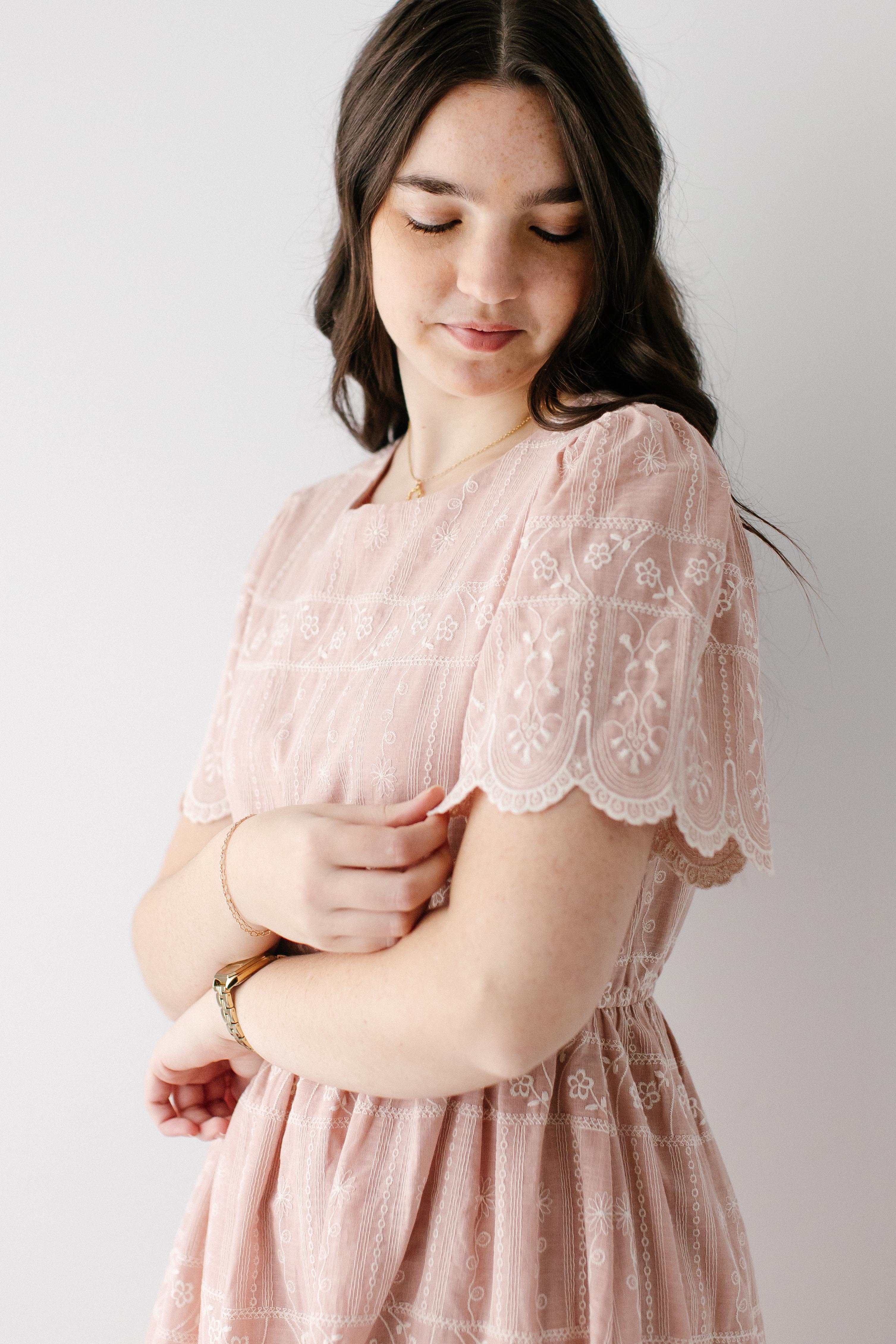 'Shoshana' Scallop Edge Embroidered Midi Dress - Image 3