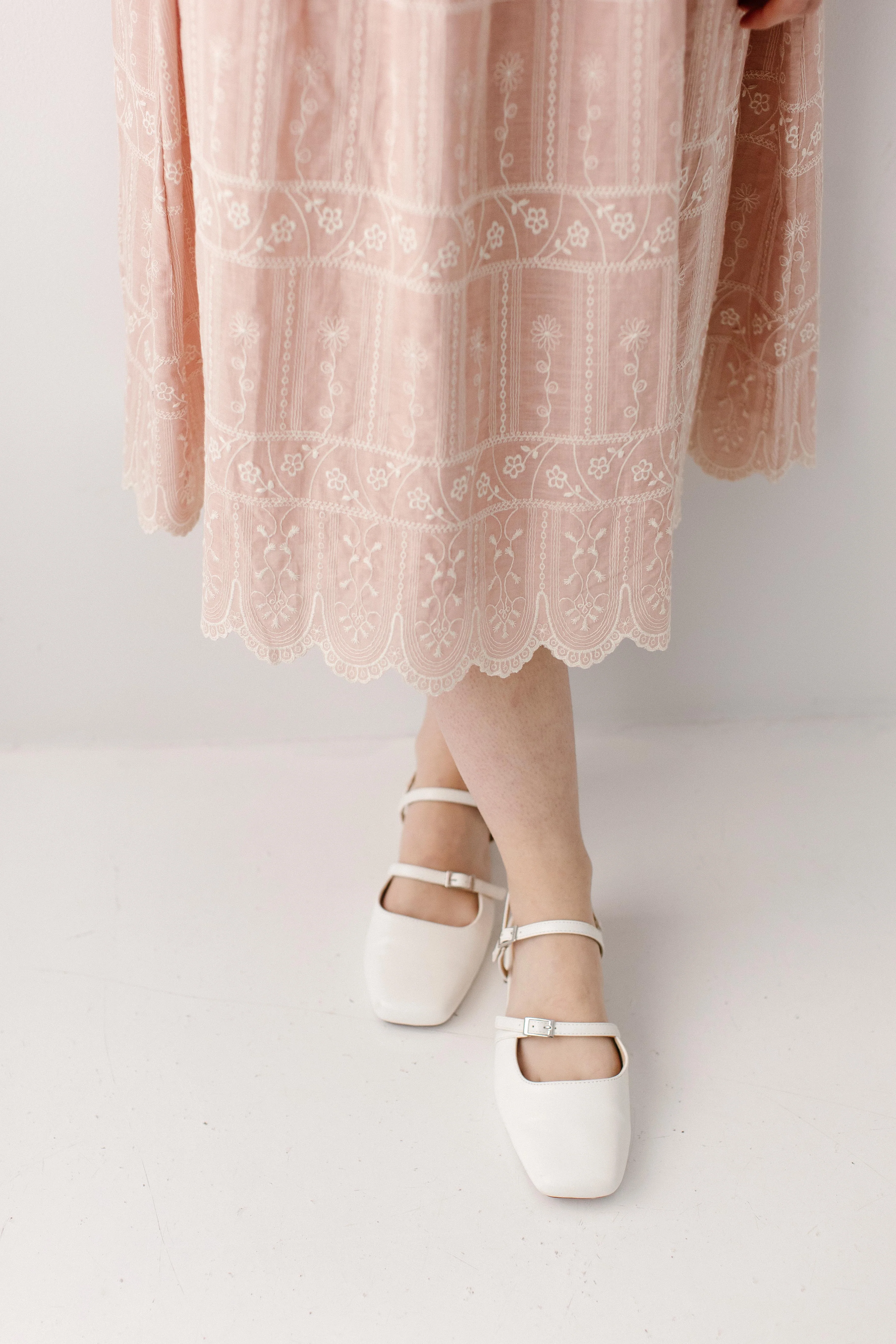 'Shoshana' Scallop Edge Embroidered Midi Dress - Image 6