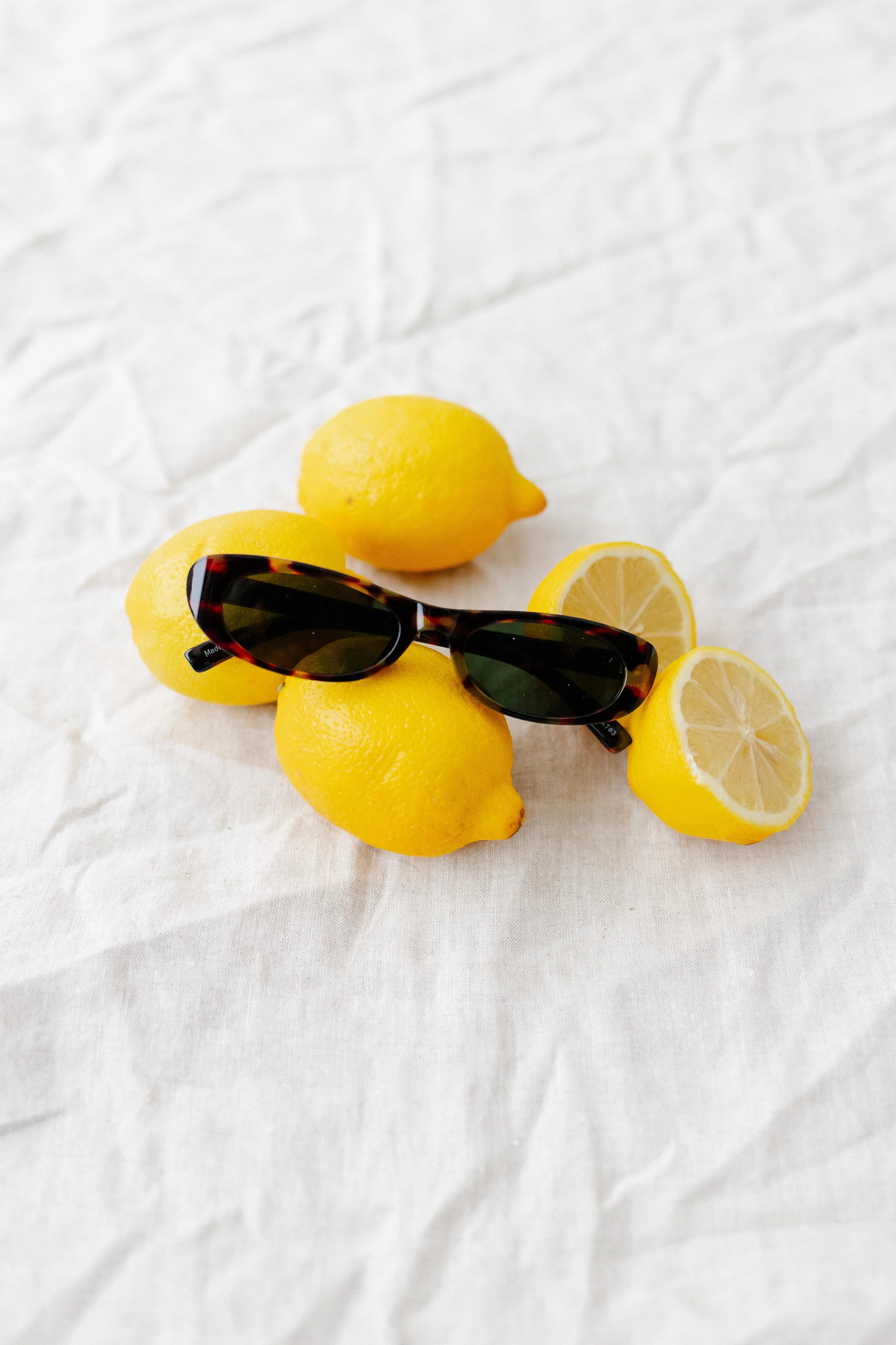 Slim Retro Sunglasses - Image 4