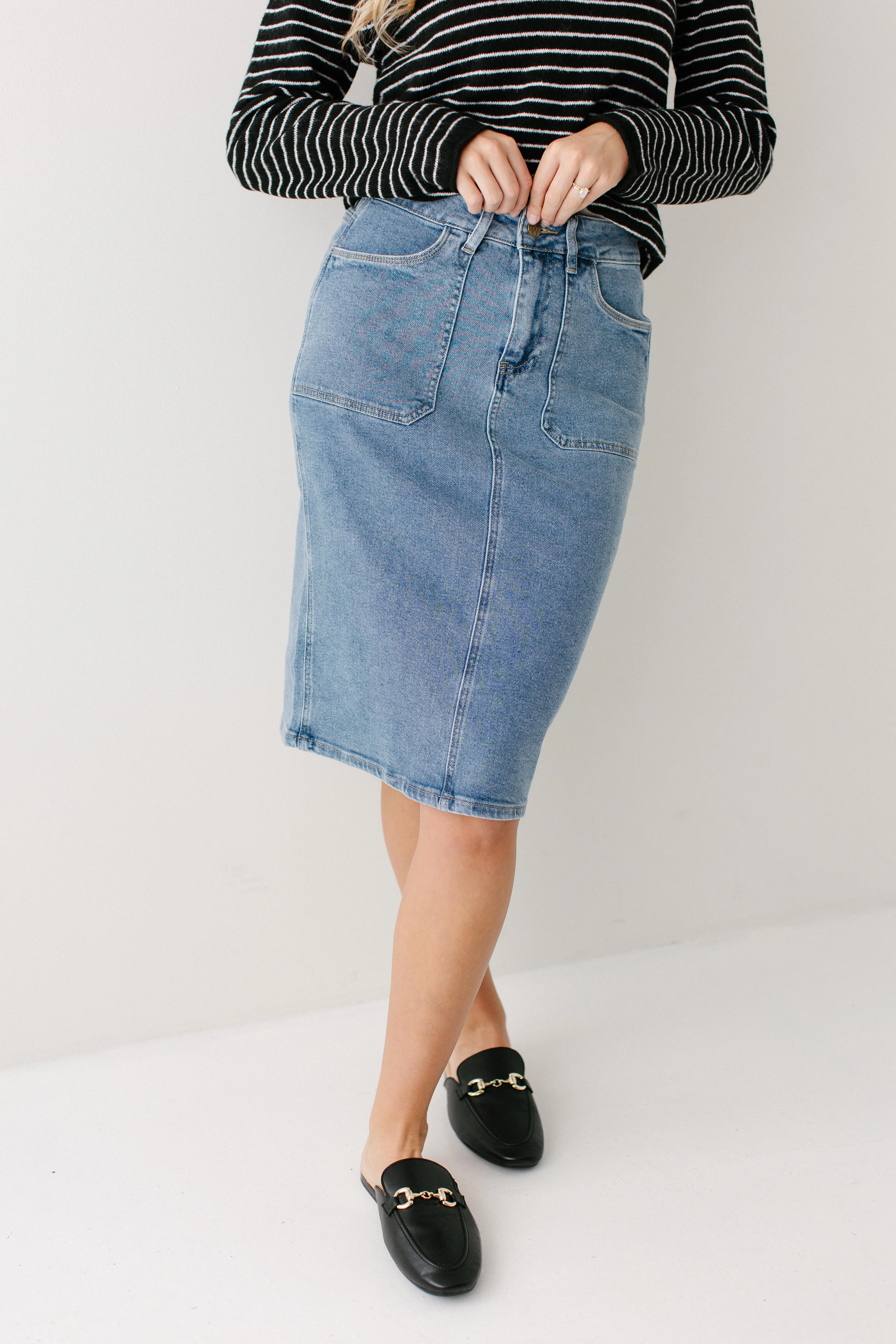Sonya Patch Pocket Stretch Denim Skirt - Image 4