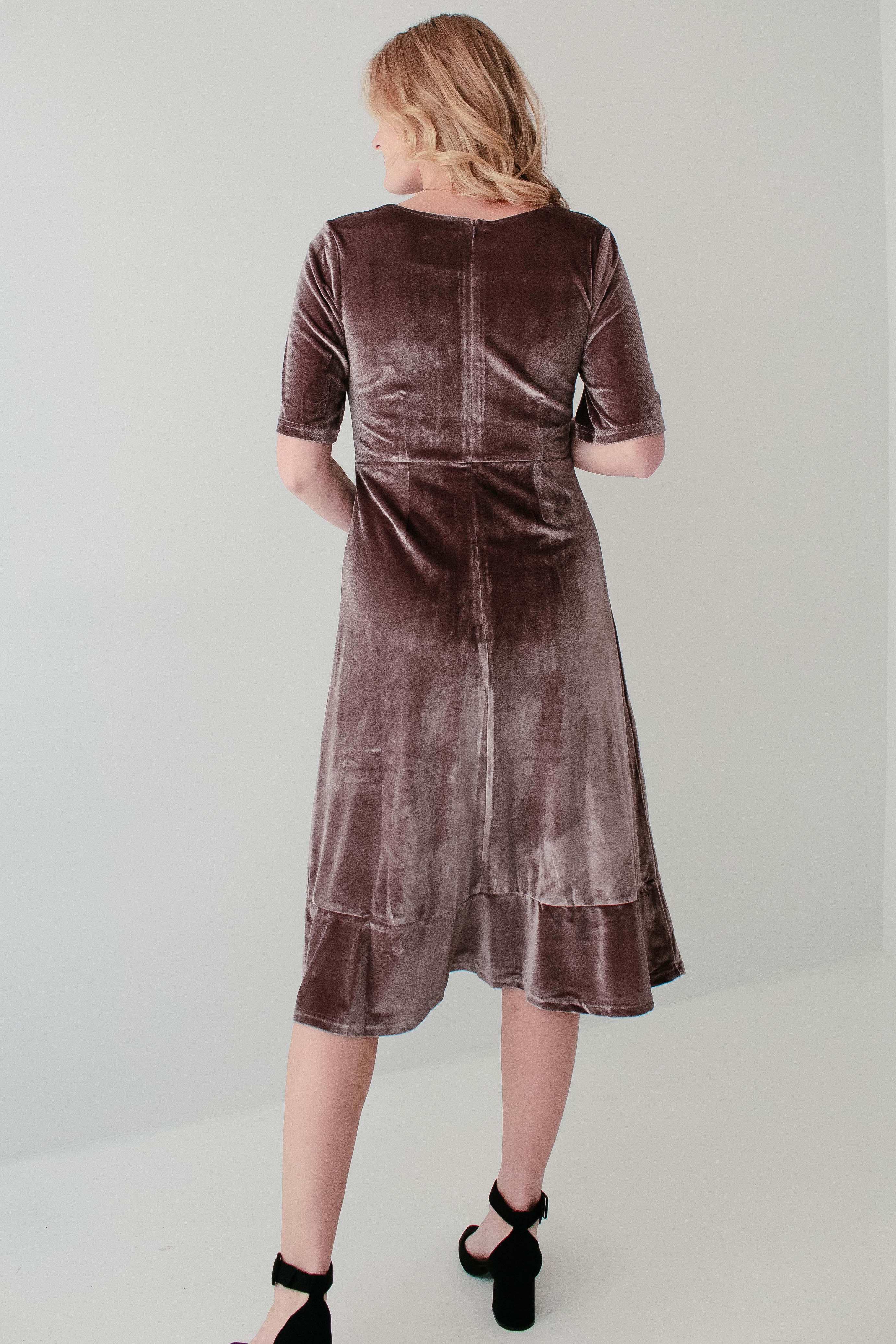 Sophia Square Neck Velvet Midi Dress FINAL SALE - Image 13