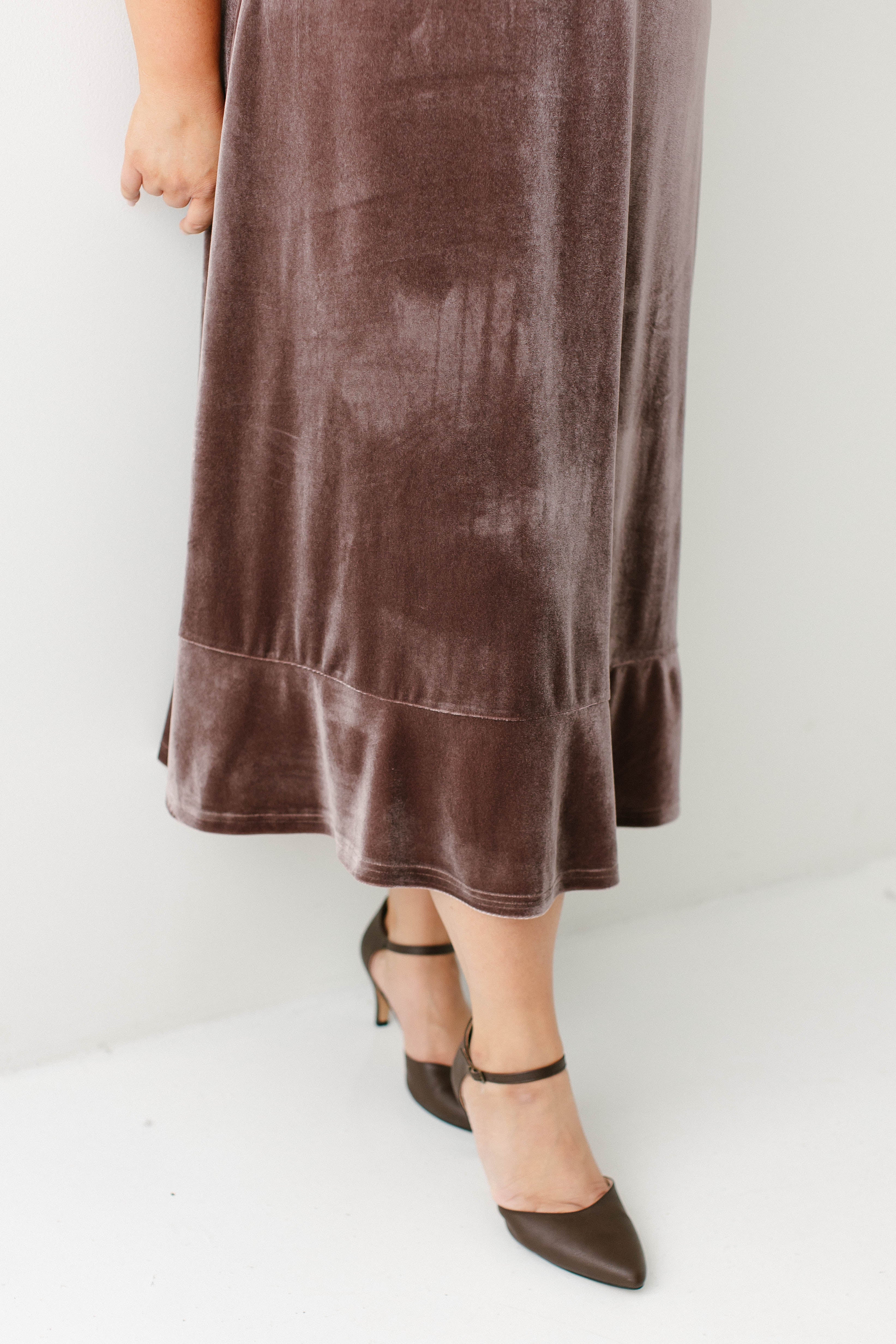 Sophia Square Neck Velvet Midi Dress FINAL SALE - Image 6