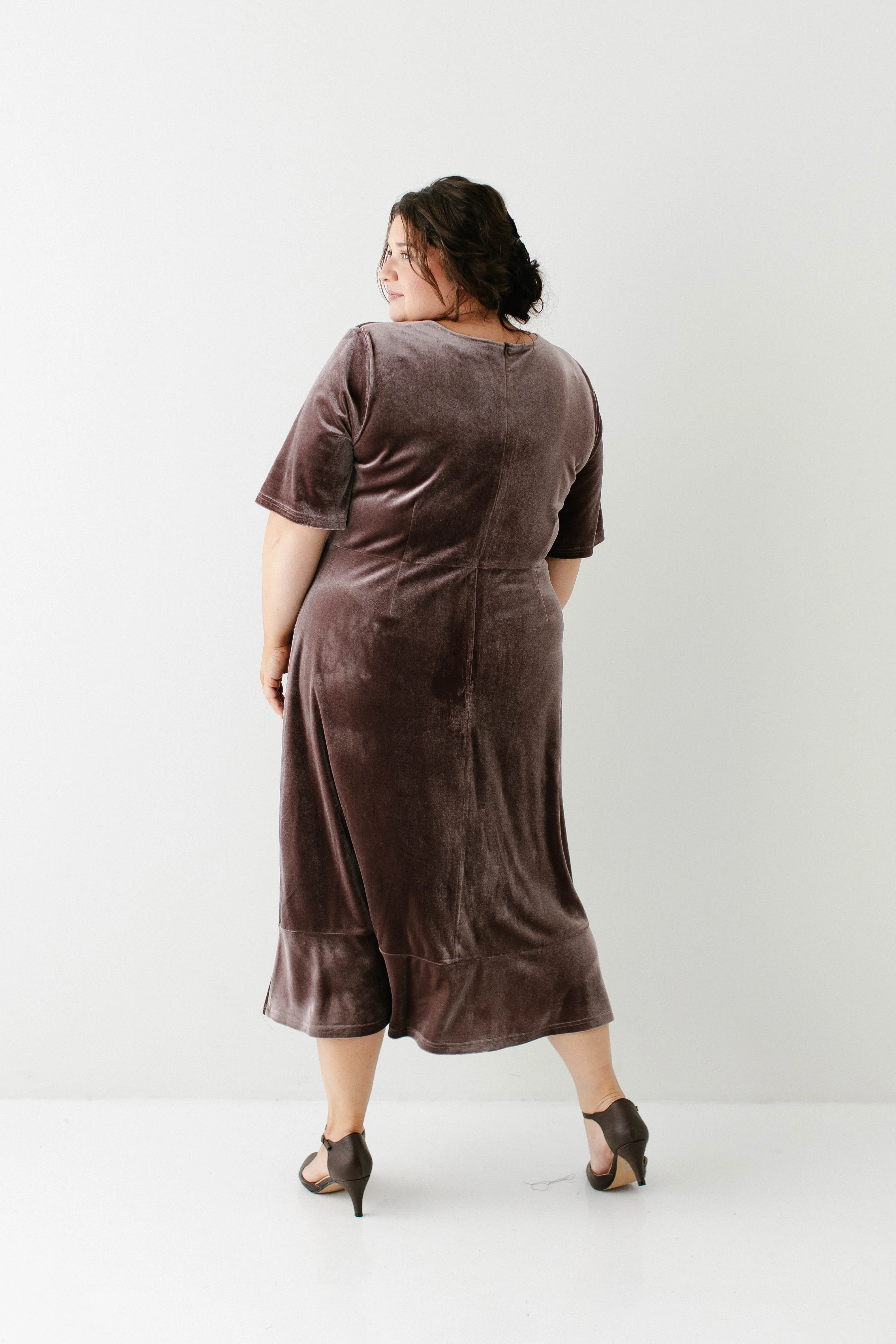Sophia Square Neck Velvet Midi Dress FINAL SALE - Image 8