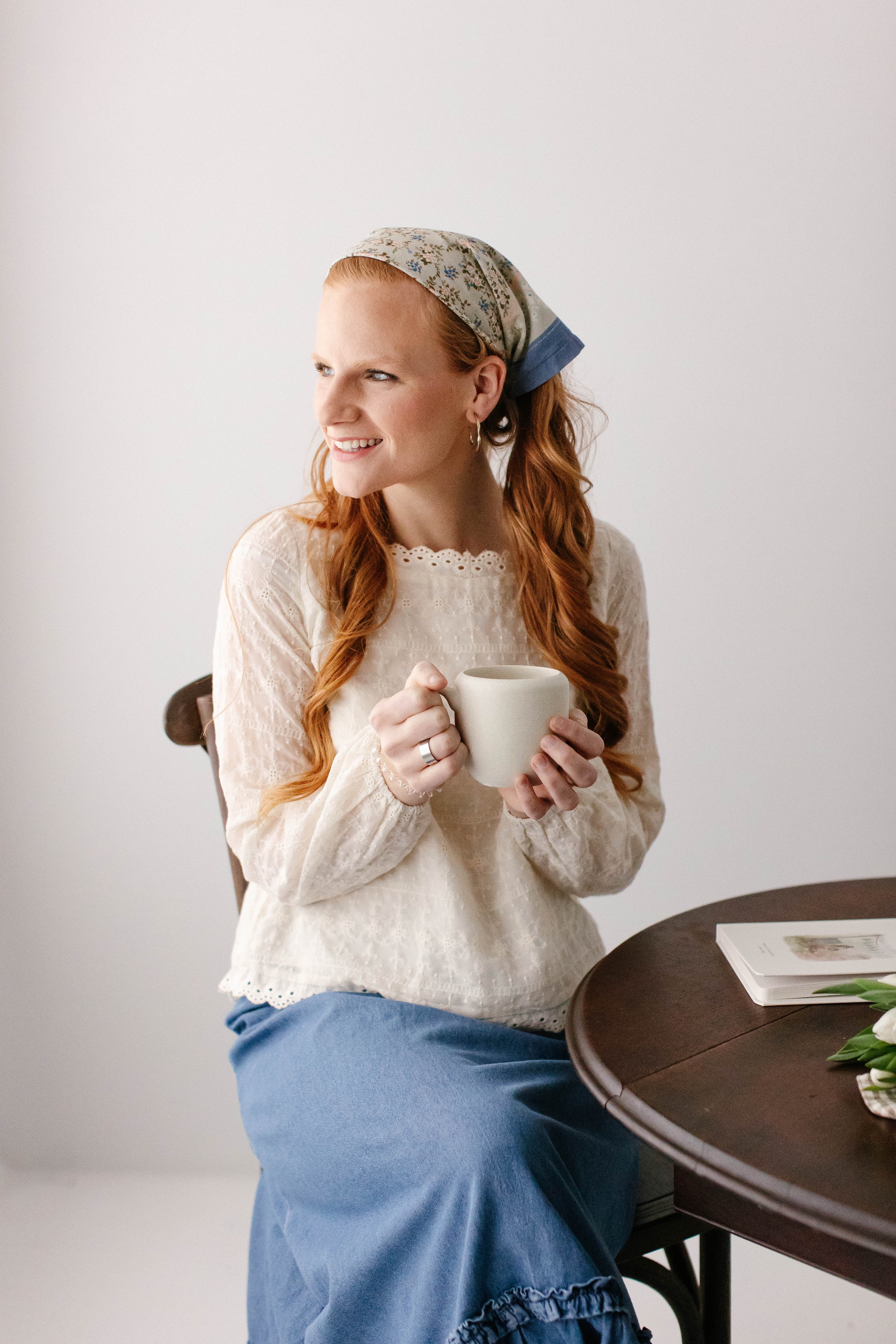 Victoria Embroidered Lace Top - Image 3