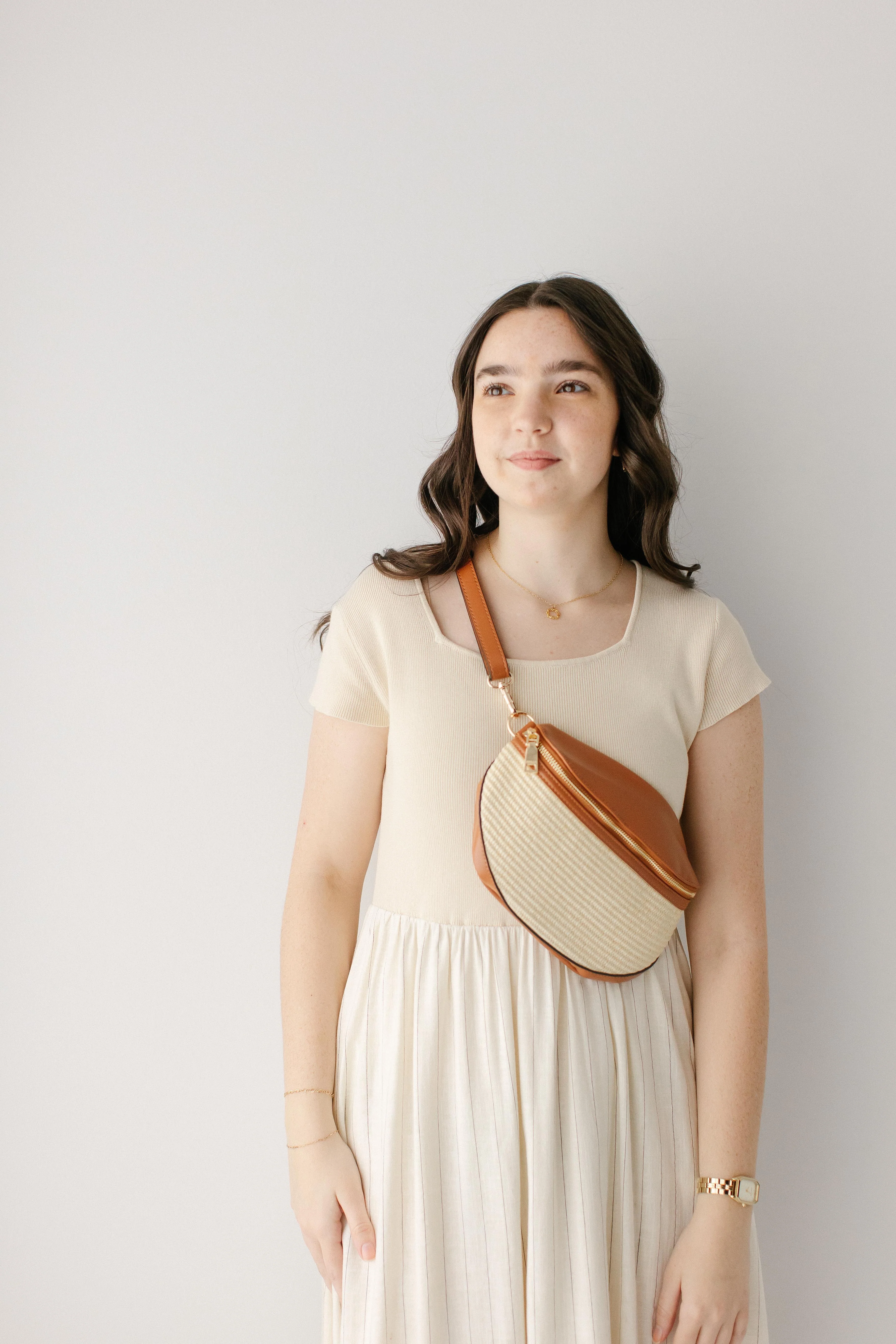 Woven Crossbody Belt Bag - Image 4